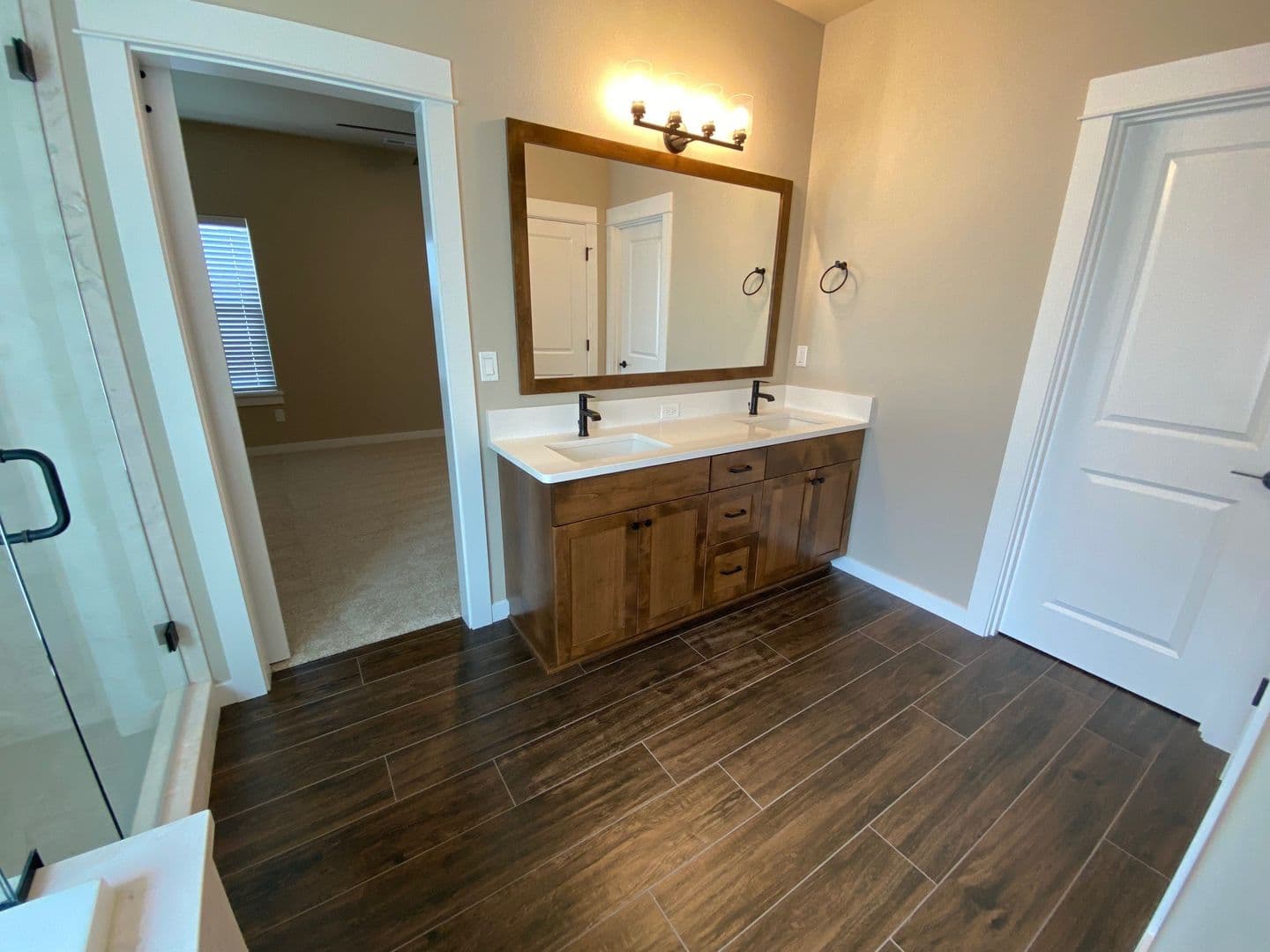 Sutherlin House: 909 Durham Ave