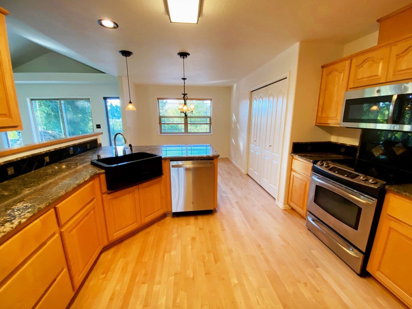 Roseburg House: 2315 NW Witherspoon Ave