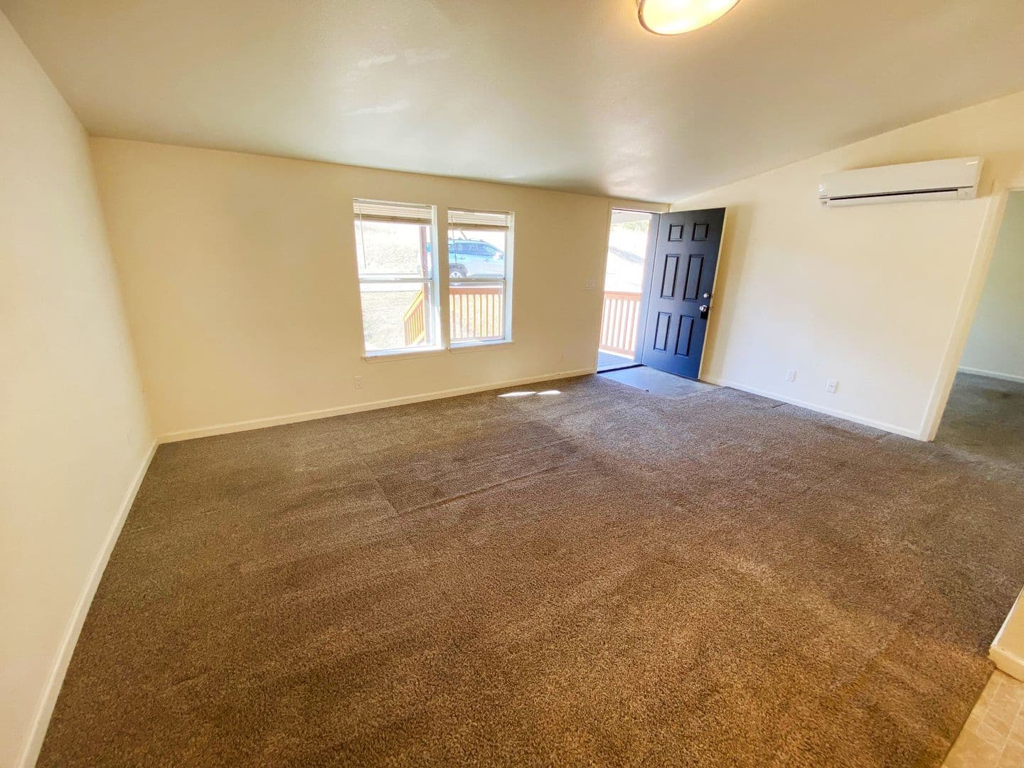 Roseburg House: 3693 NW Broad St