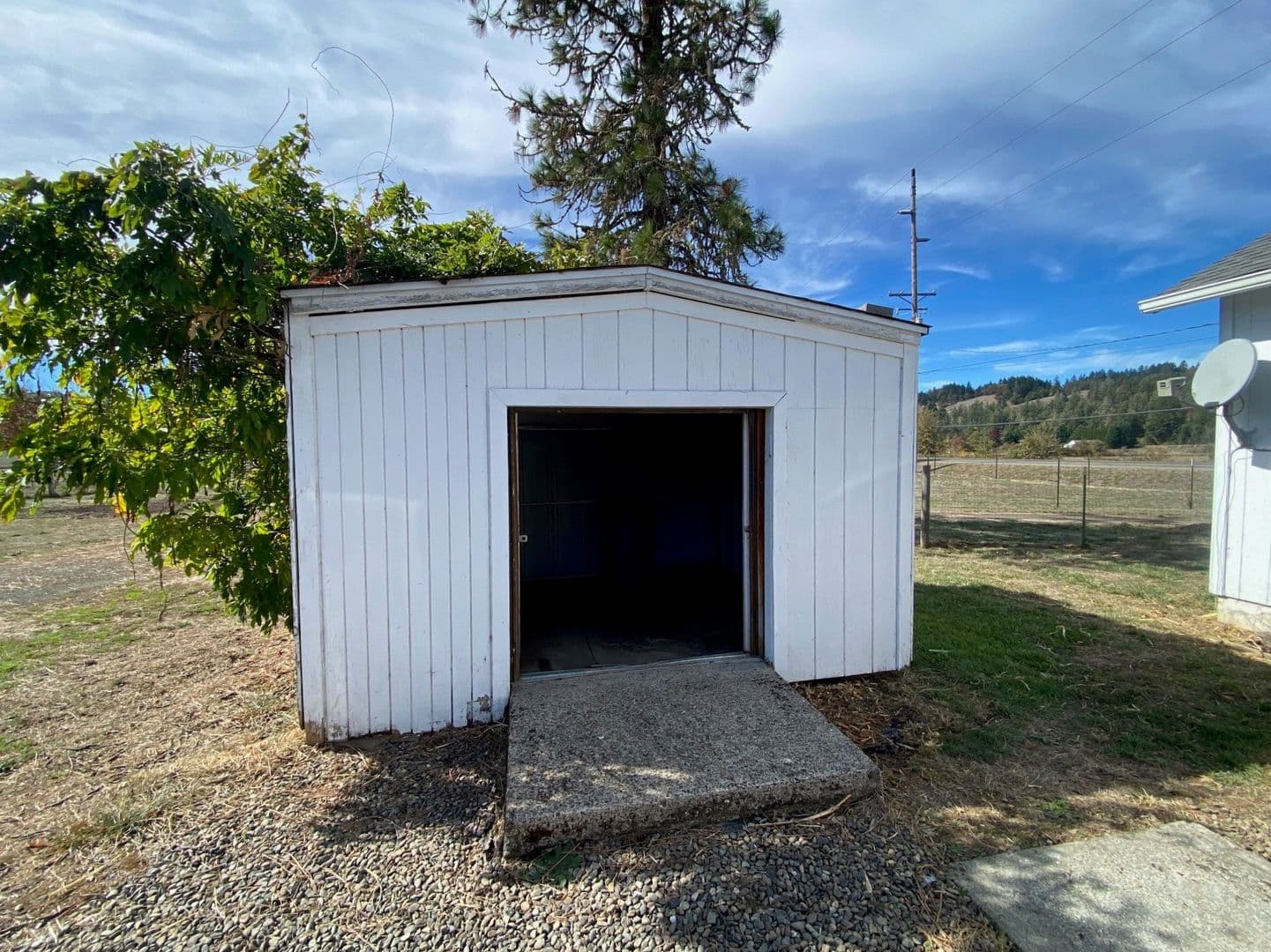 Sutherlin House: 3941 Nonpareil Rd