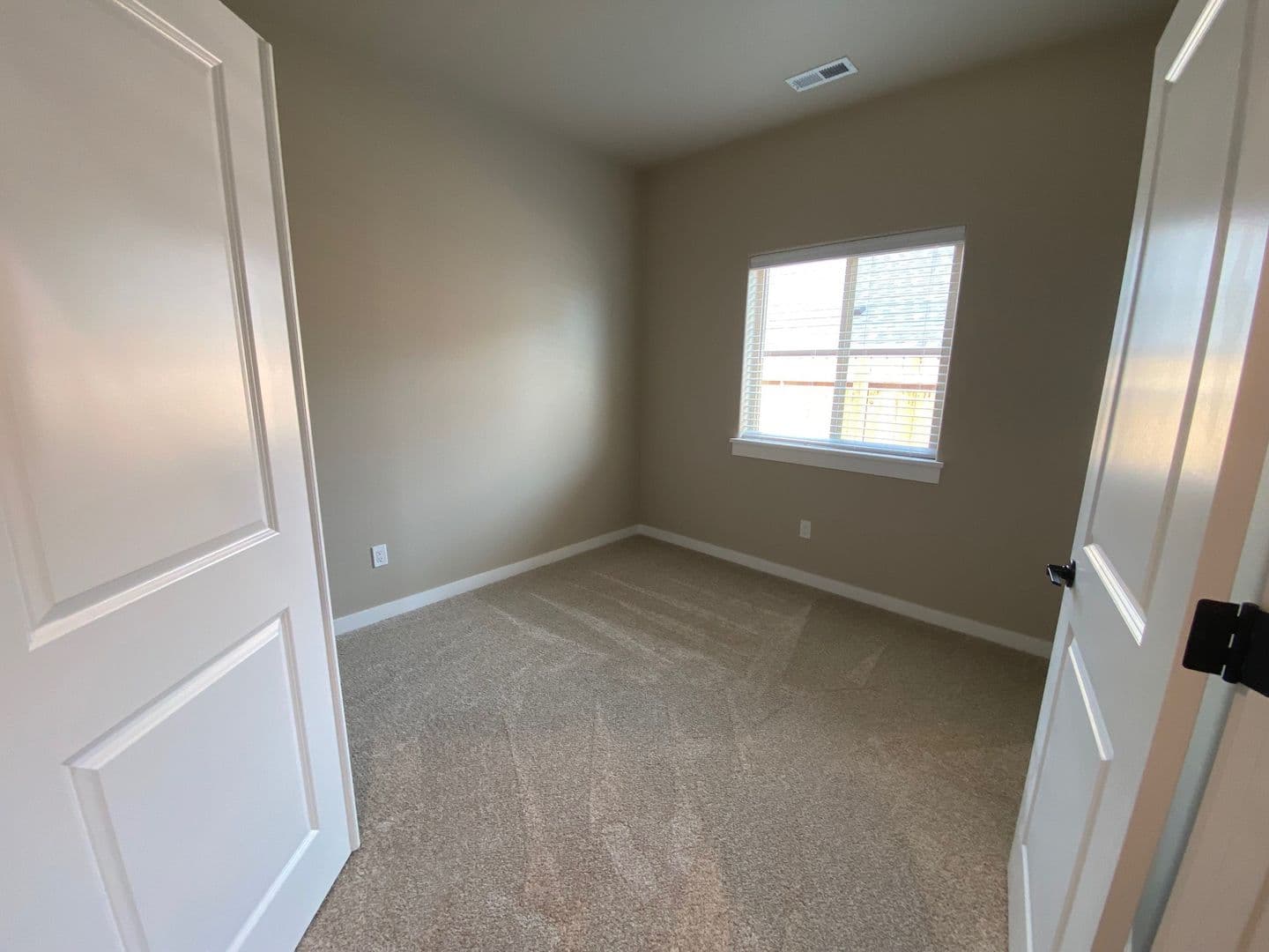 Sutherlin House: 909 Durham Ave
