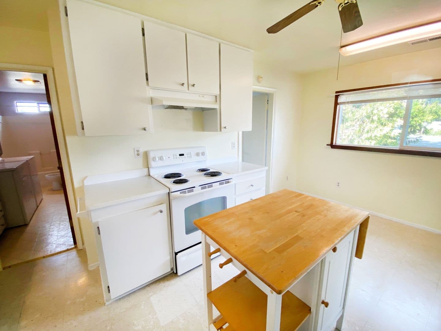Sutherlin House: 3941 Nonpareil Rd