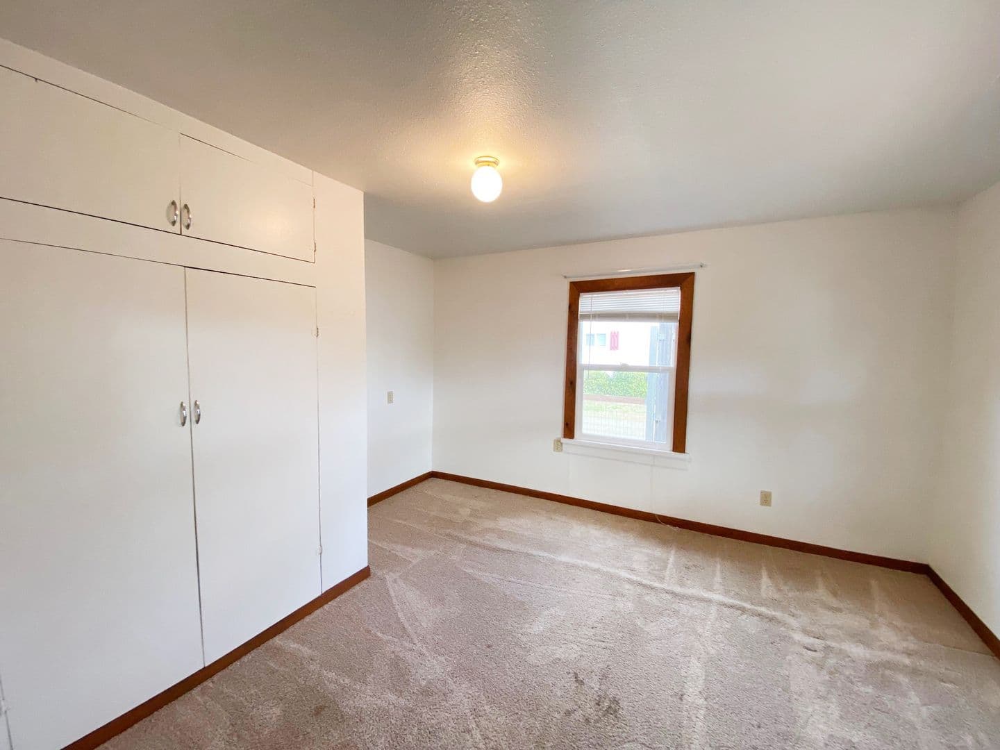 Sutherlin House: 3941 Nonpareil Rd