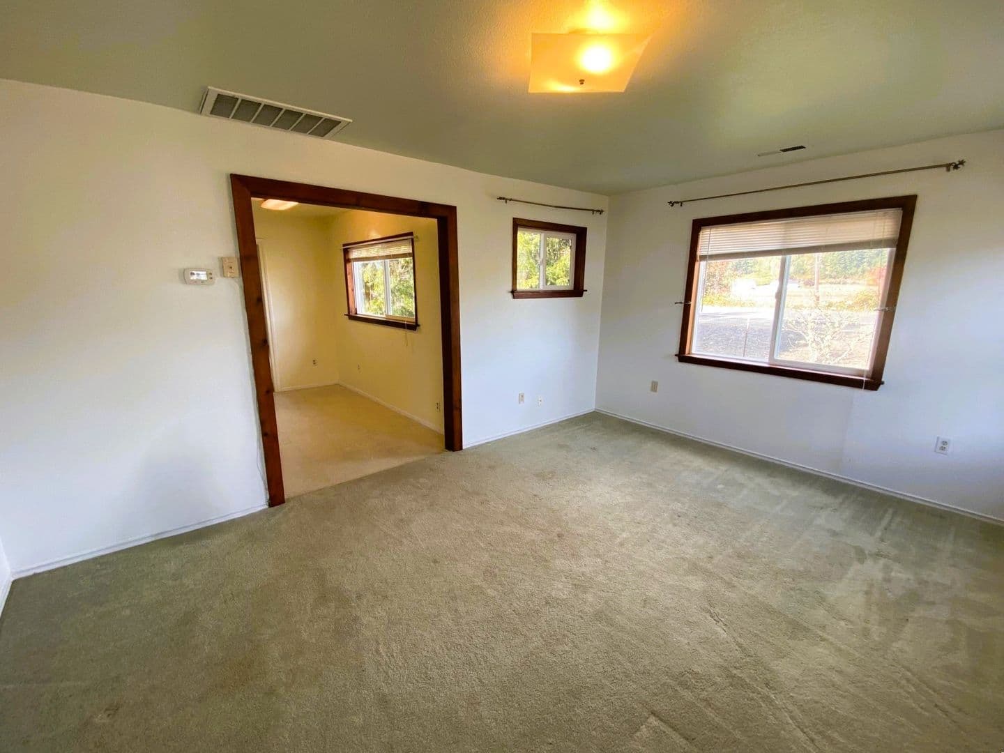 Sutherlin House: 3941 Nonpareil Rd