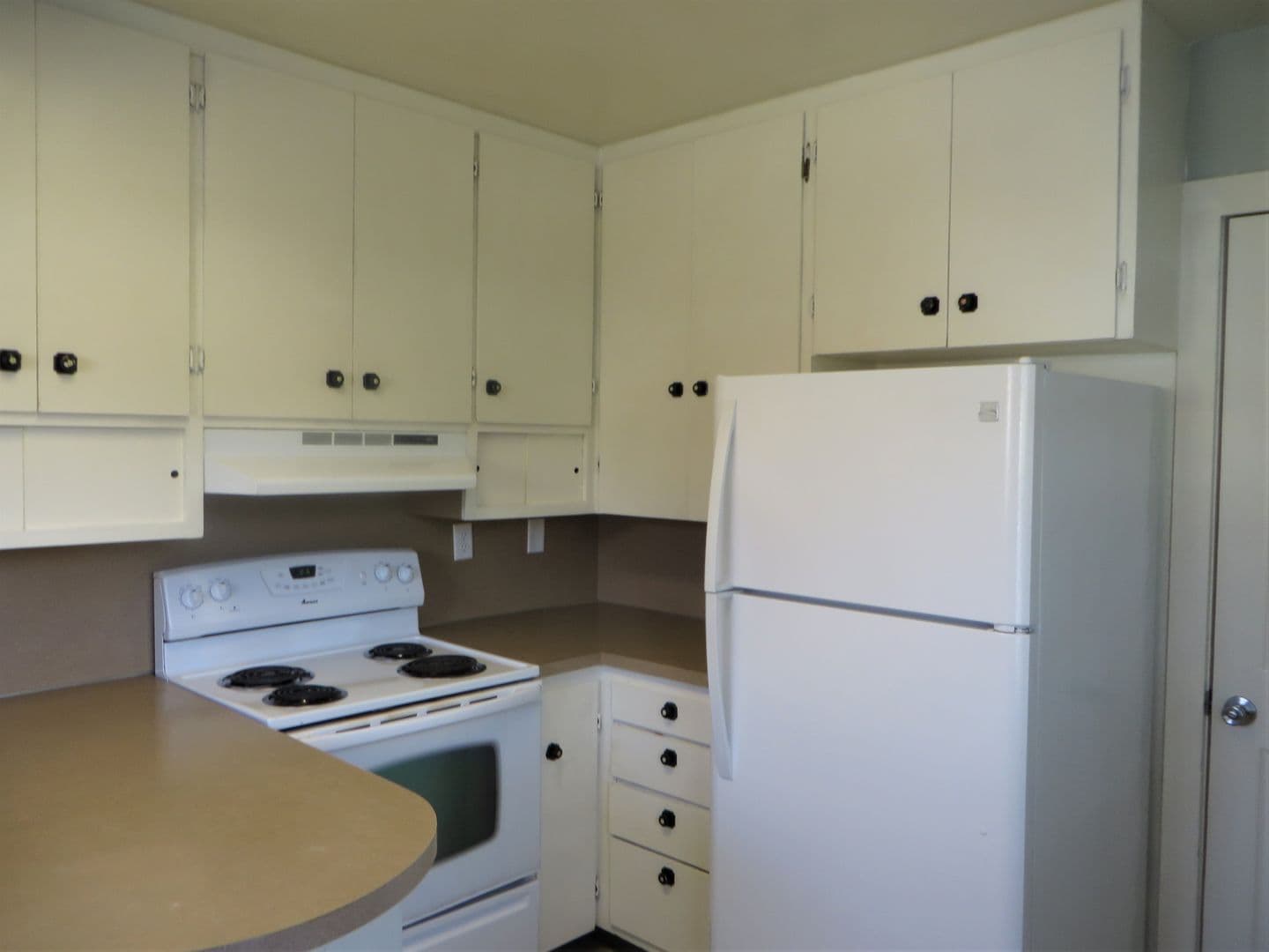 Roseburg House: 1885 NW Oerding Avenue