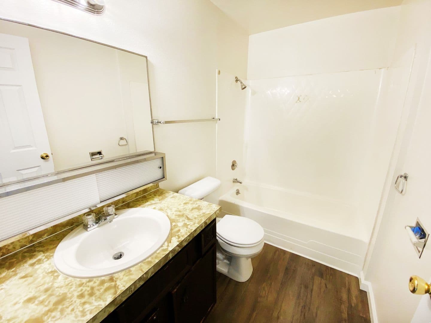 Roseburg Apartment: Garden Hills Apartments