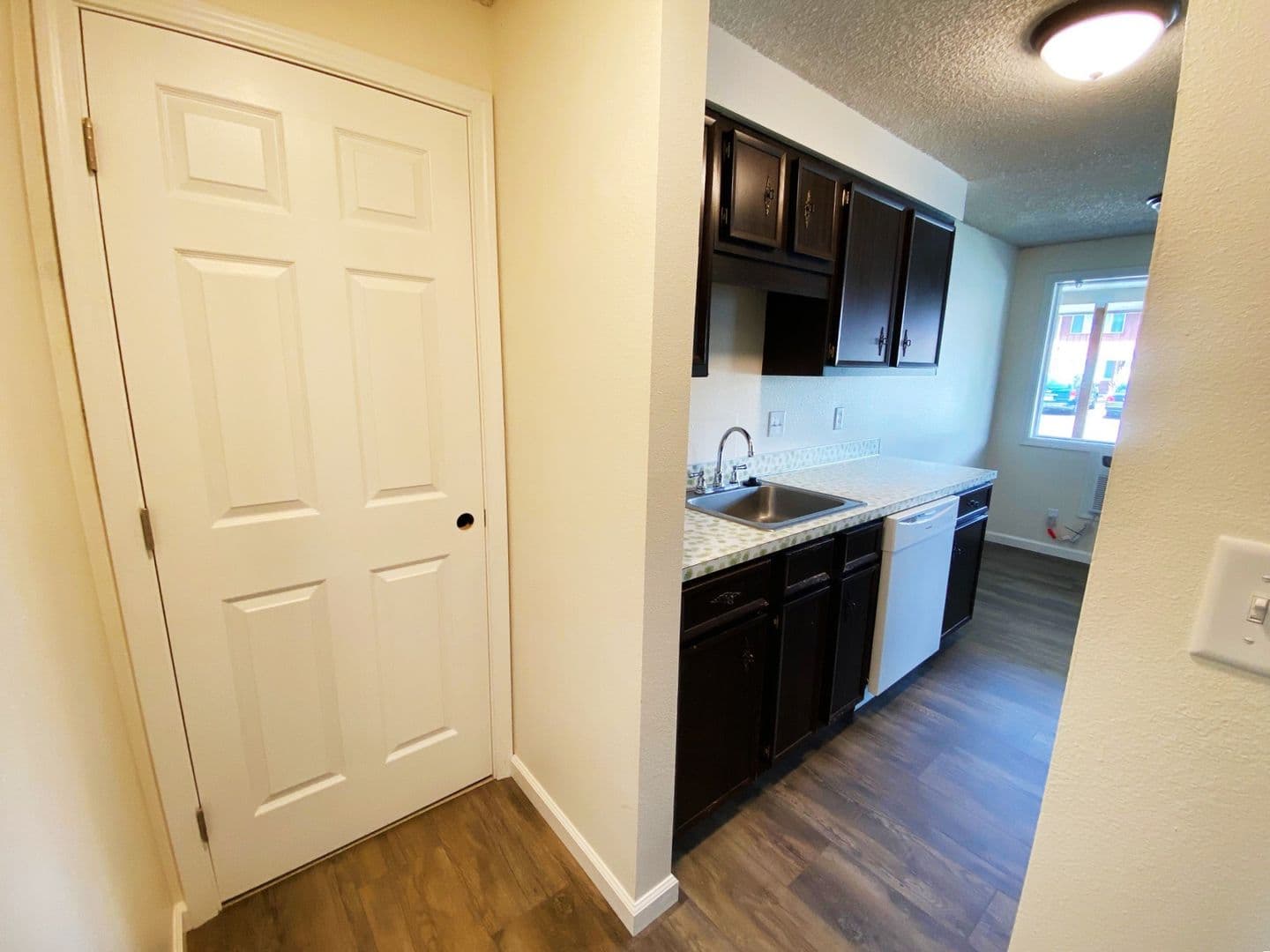 Roseburg Apartment: Garden Hills Apartments
