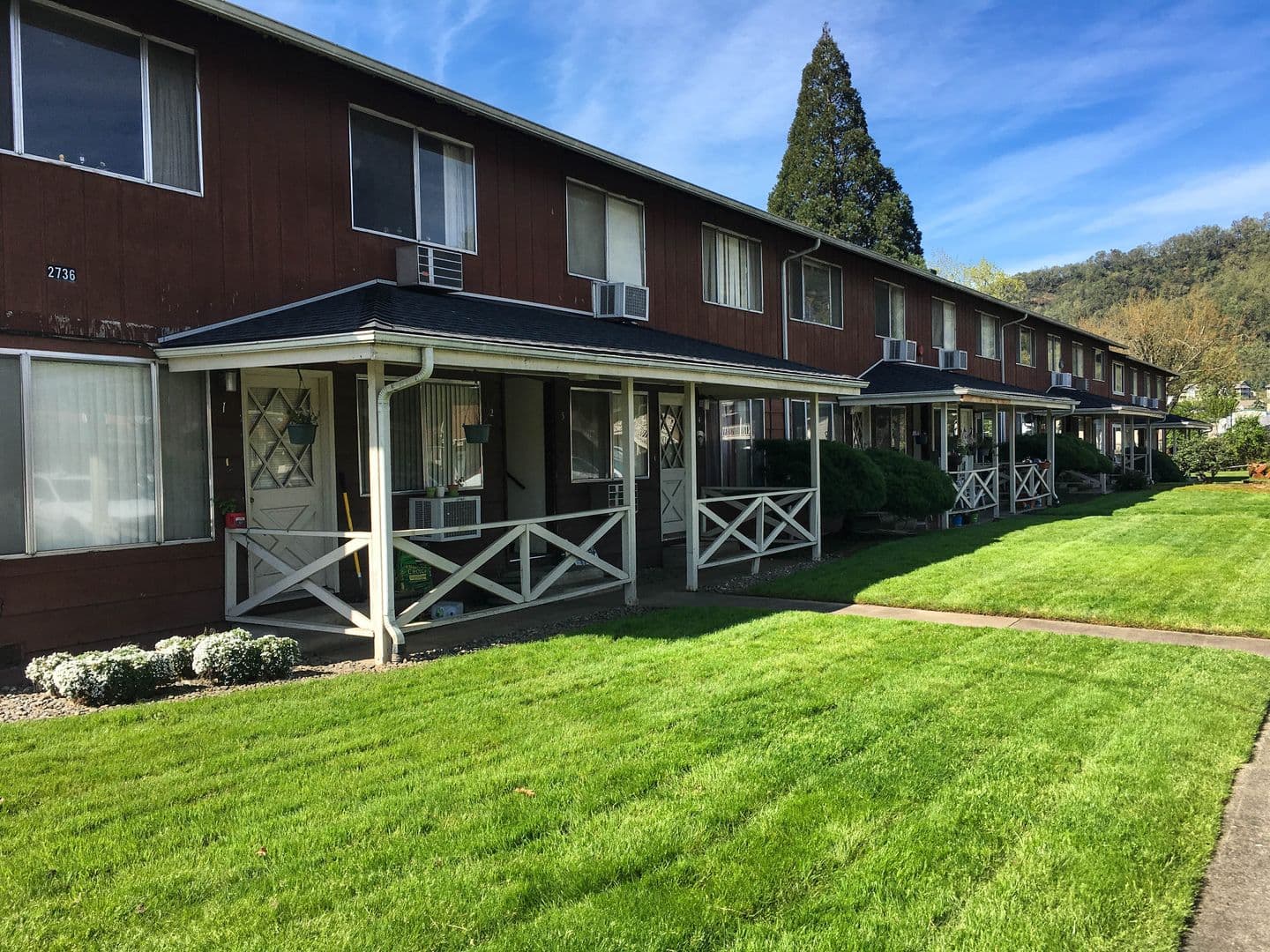 Roseburg Apartment: Garden Hills Apartments