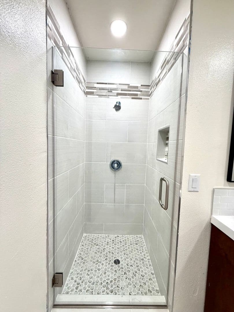 Granada Hills Apartment: 17112 Ceredo Place