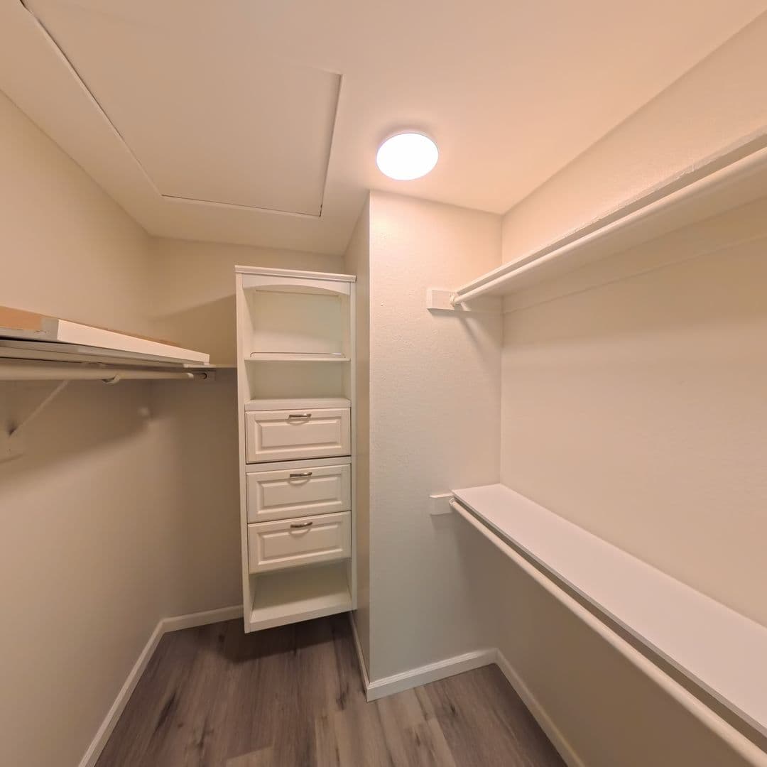 Agoura Hills Apartment: 5250 Colodny Drive