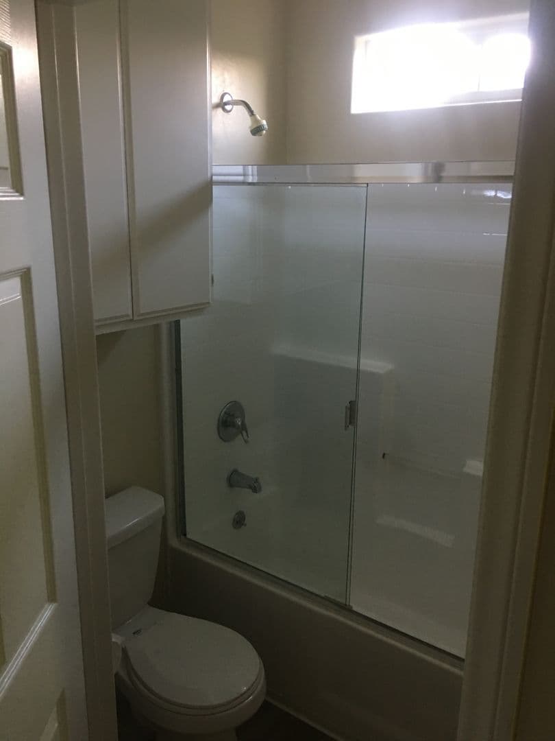 Chatsworth Apartment: 9825 TOPANGA CANYON RD
