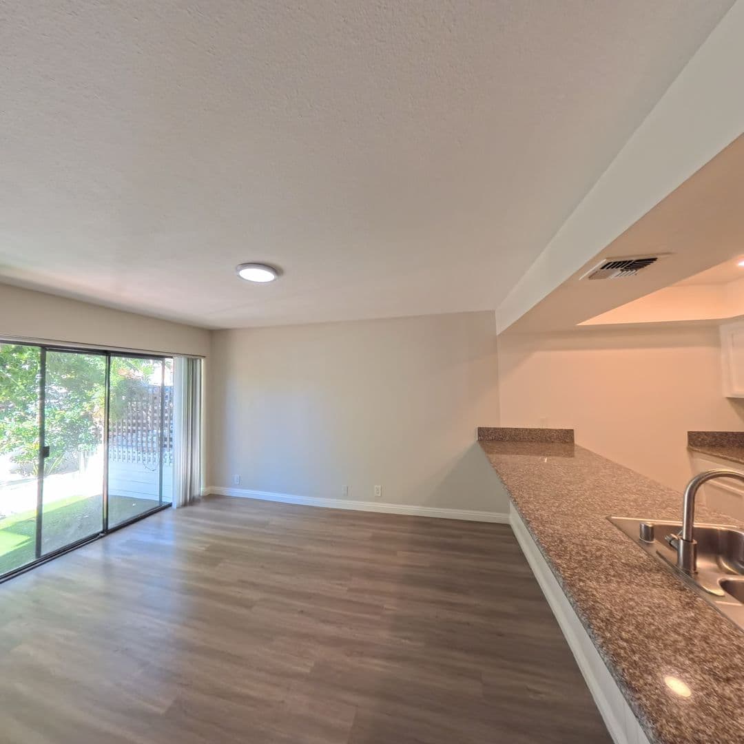 Agoura Hills Apartment: 5250 Colodny Drive