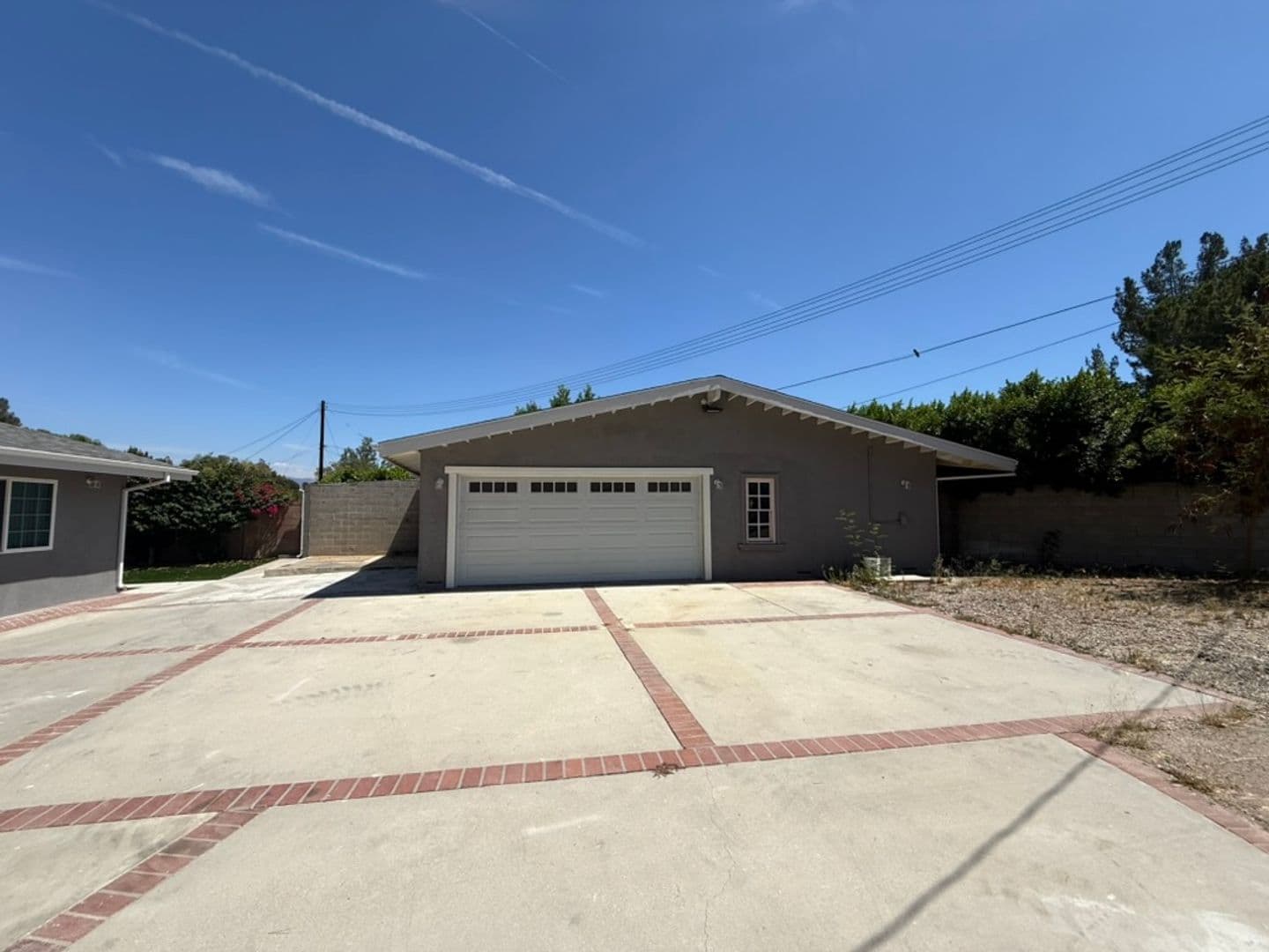 Granada Hills Apartment: 17112 Ceredo Place