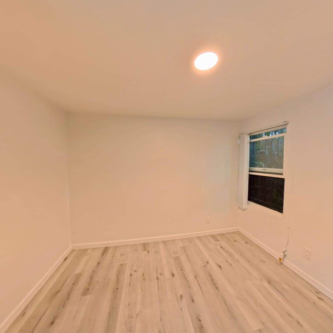 Los Angeles Apartment: 5806 Camerford Ave