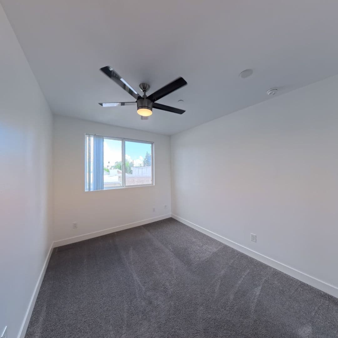 Van Nuys Condo: 13941 Sherman Way
