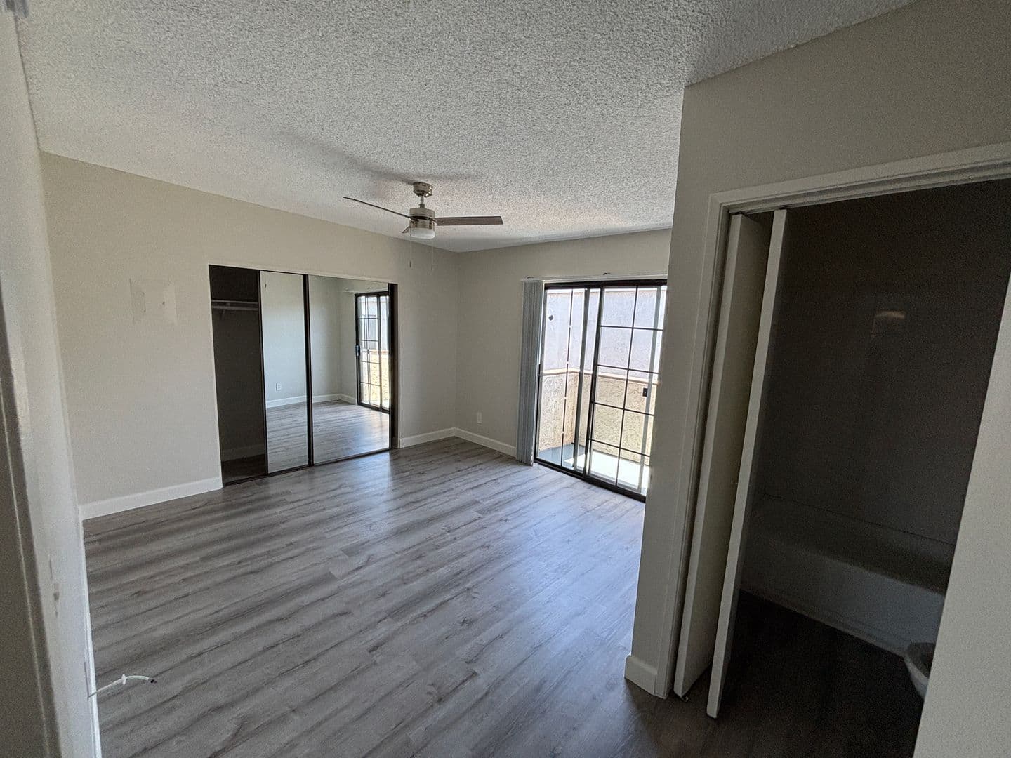 Northridge Apartment: 17816 Lassen St
