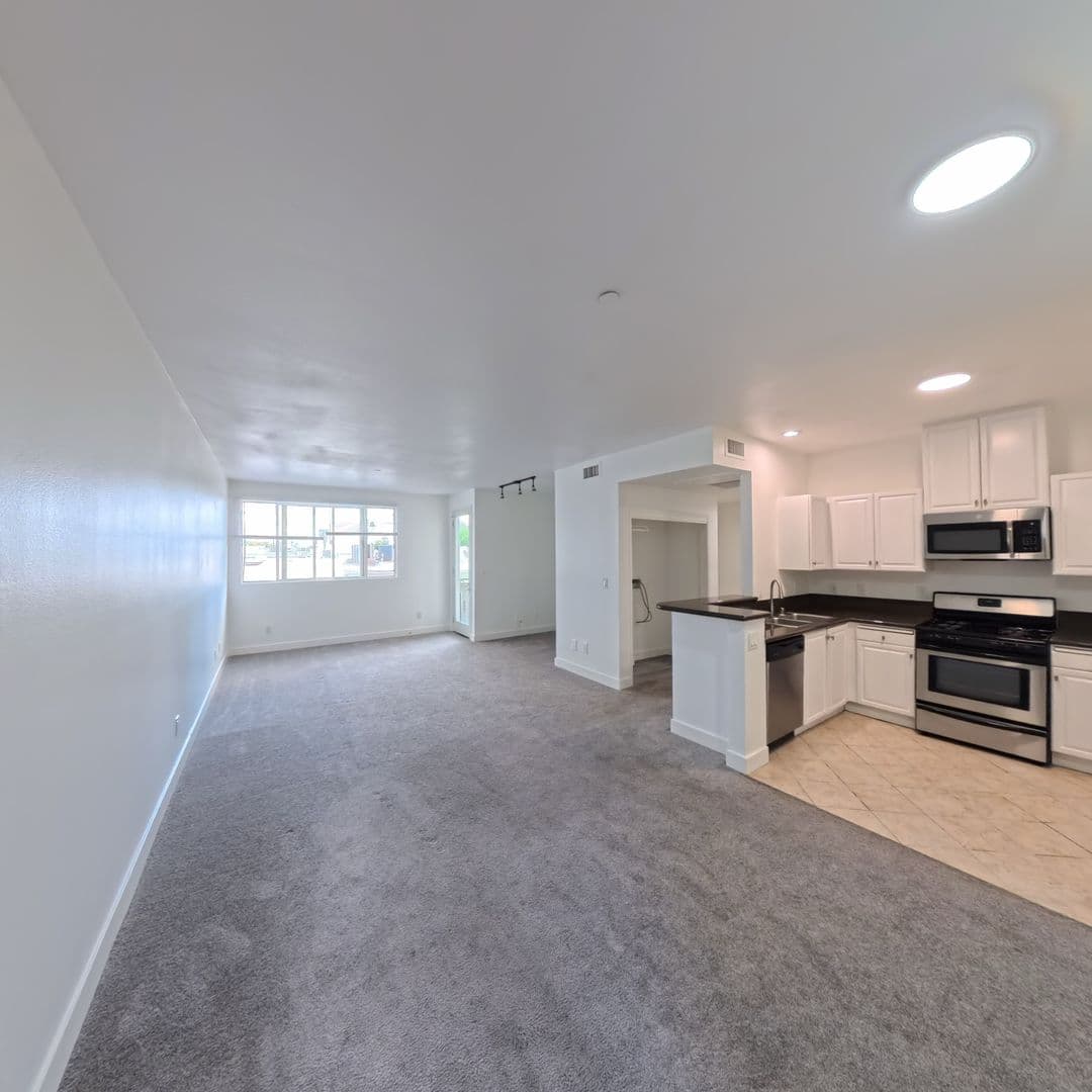 Van Nuys Condo: 13941 Sherman Way