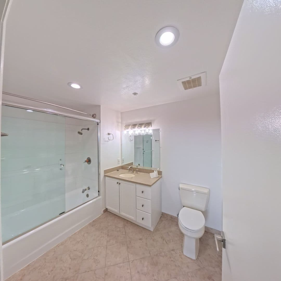 Van Nuys Condo: 13941 Sherman Way