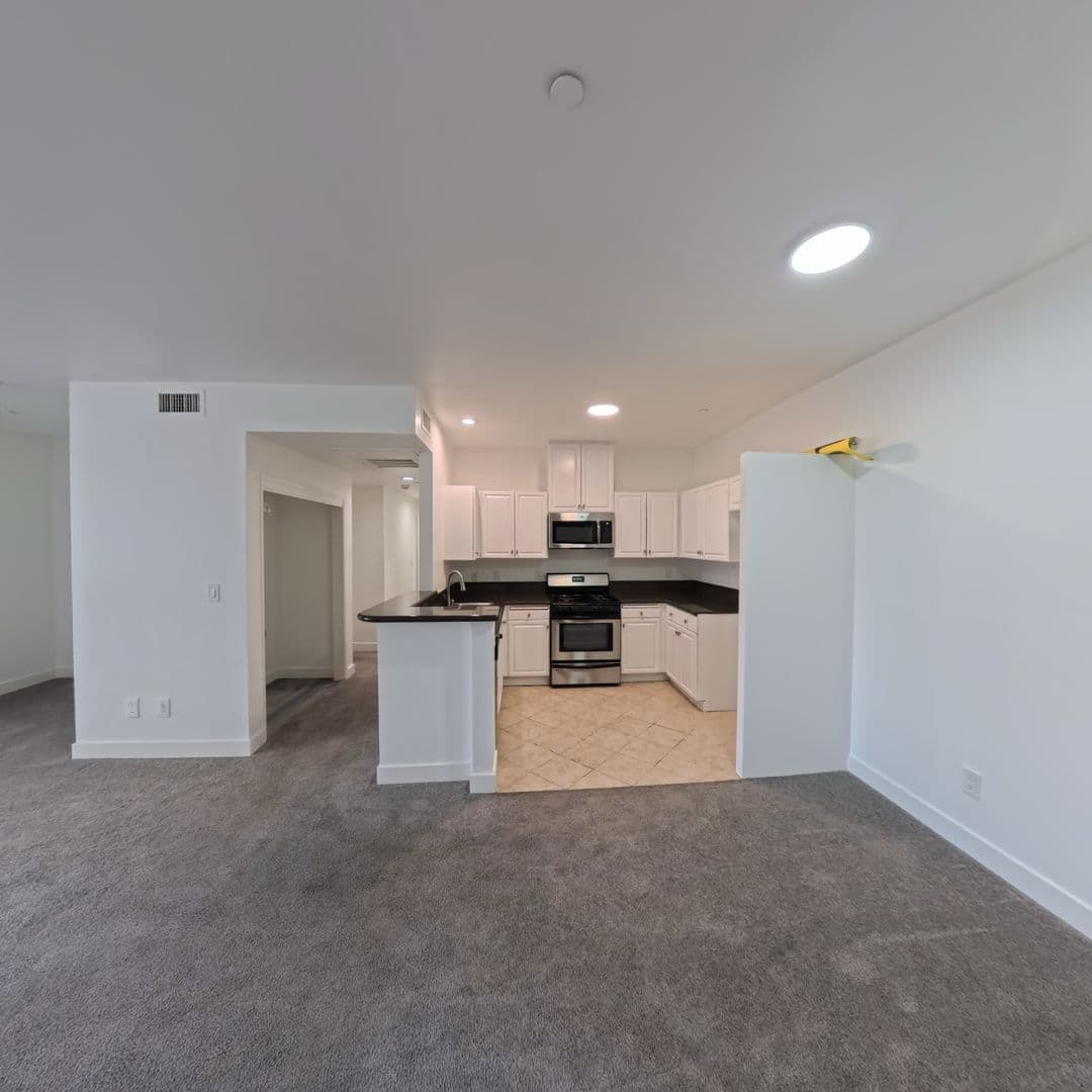 Van Nuys Condo: 13941 Sherman Way