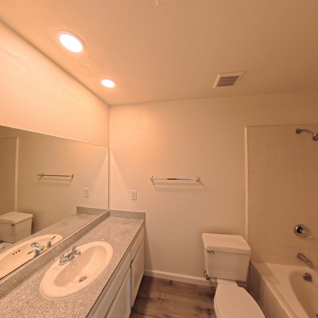 Agoura Hills Apartment: 5250 Colodny Drive