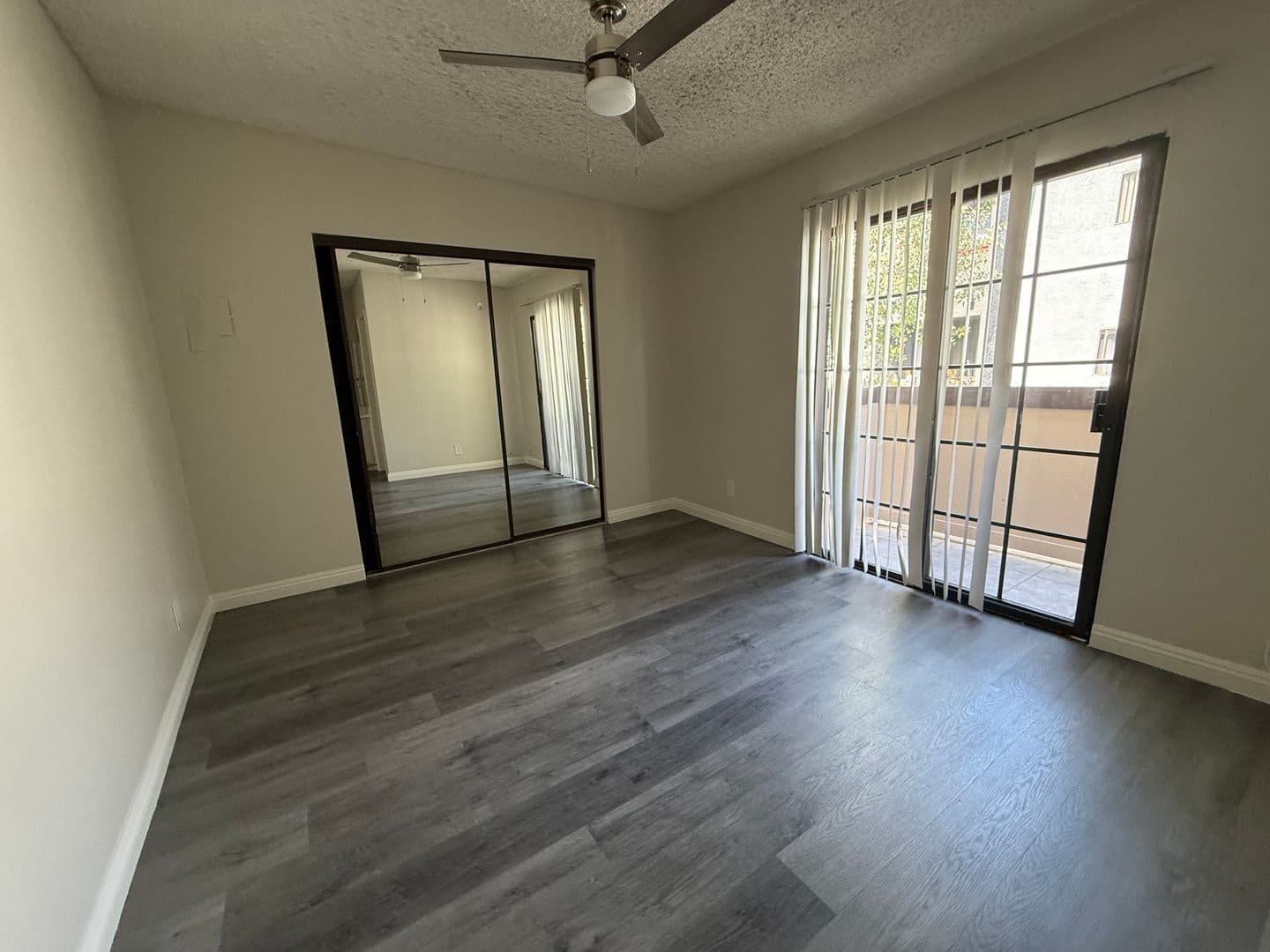 Northridge Apartment: 17816 Lassen St