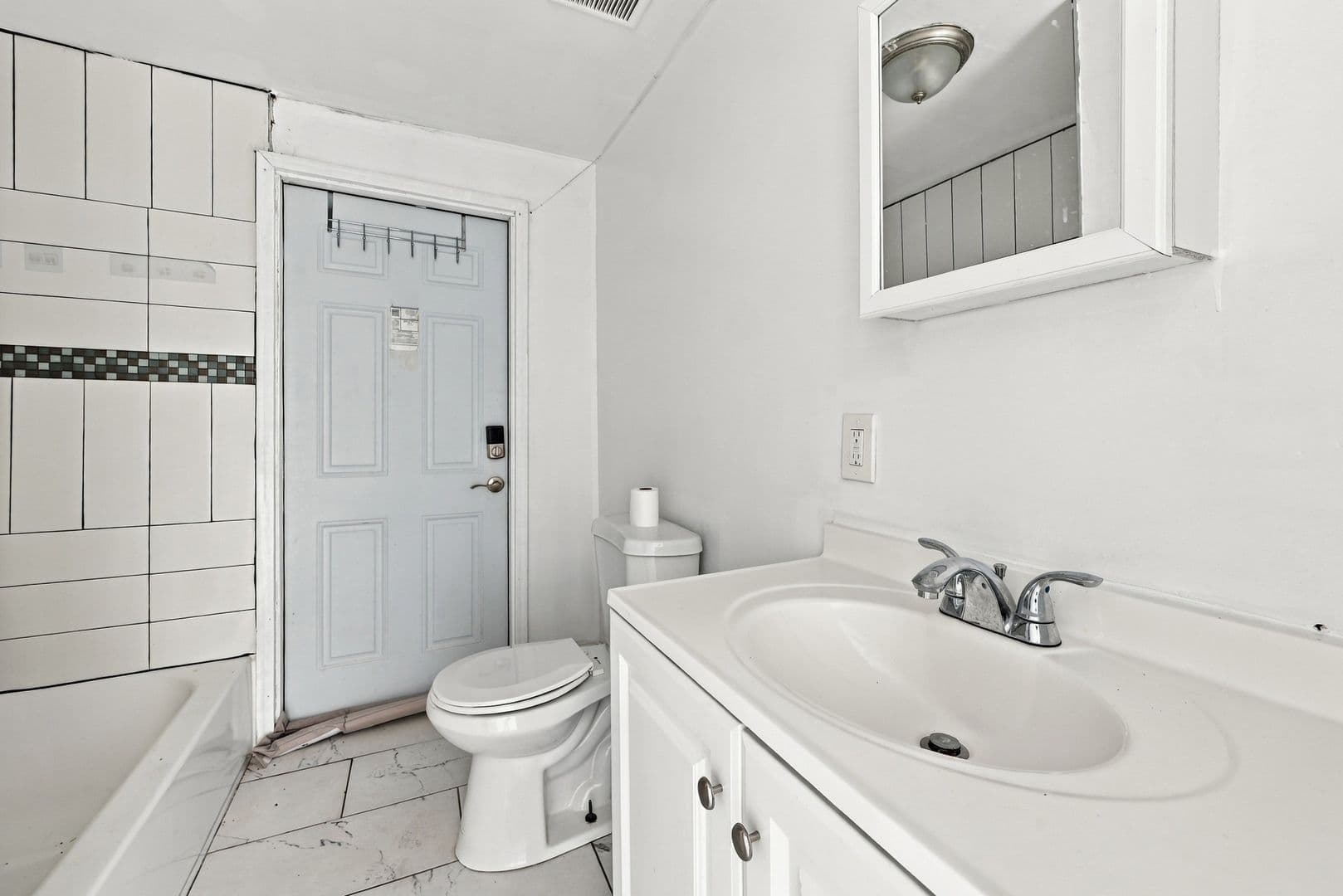 Allentown Apartment: 140 N. 7th Street