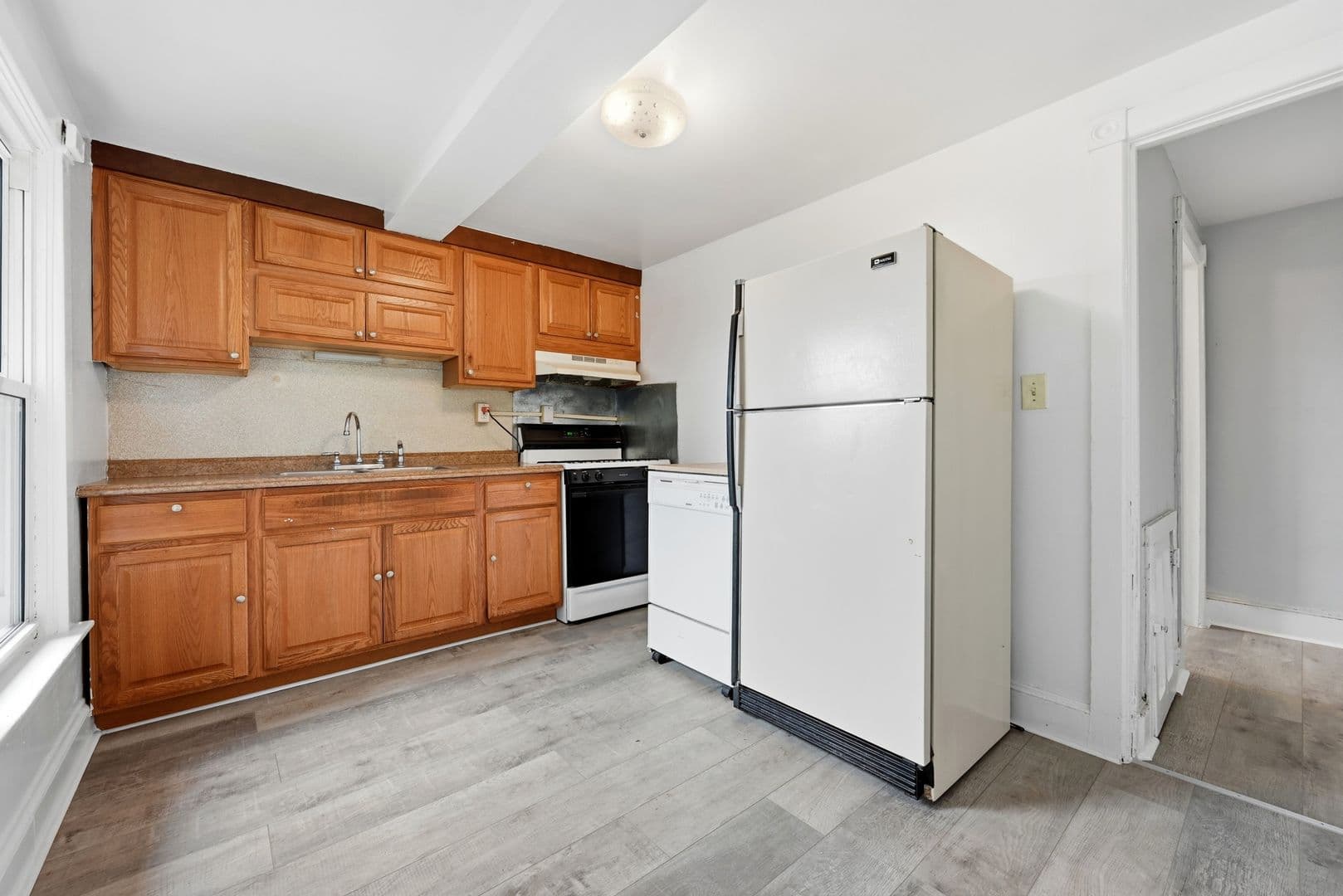 Easton Apartment: 2223 Forest Street