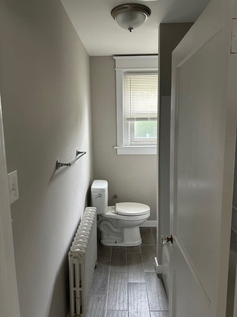 Lansdale House: 450 E Hancock St
