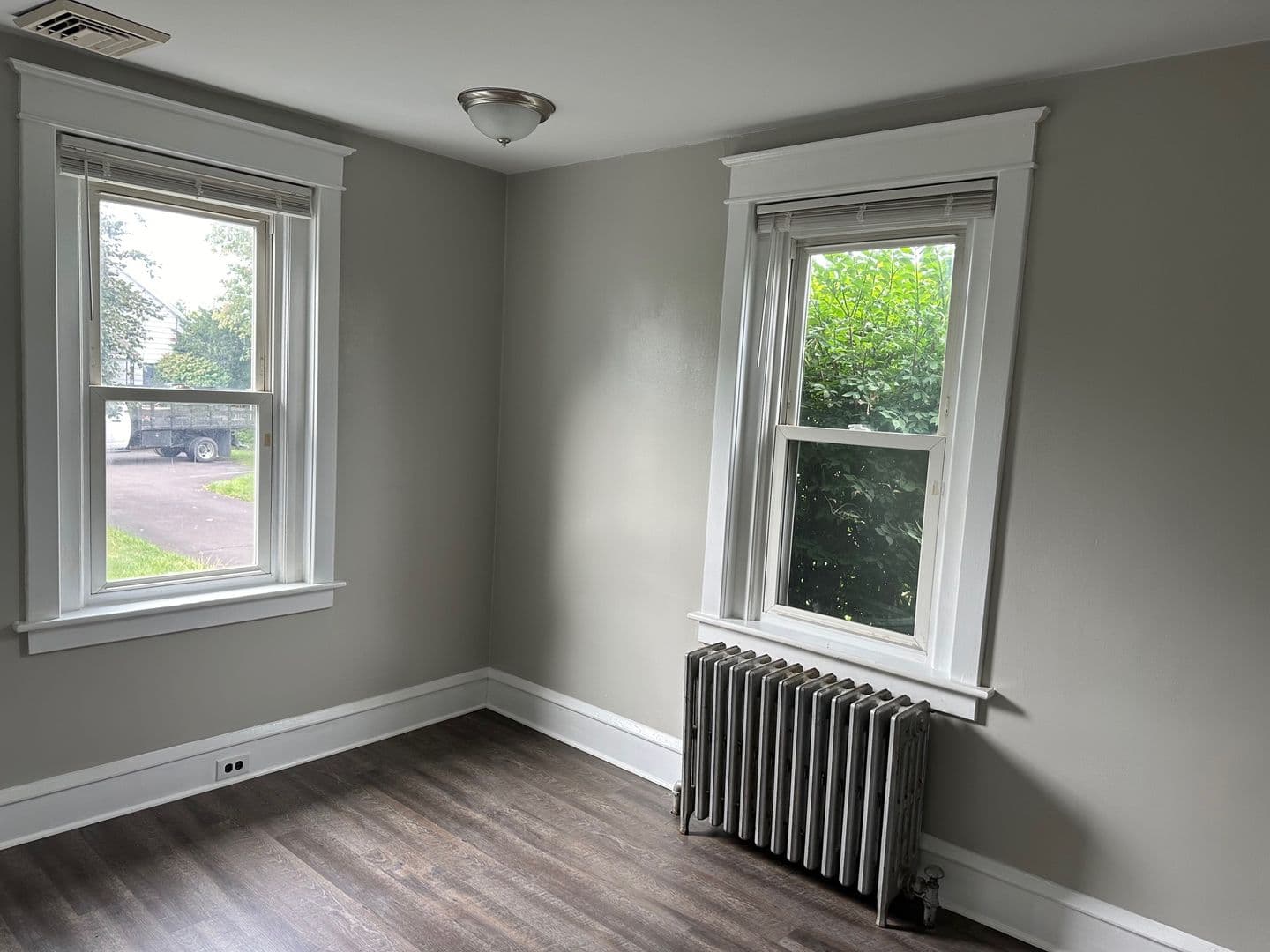 Lansdale House: 450 E Hancock St
