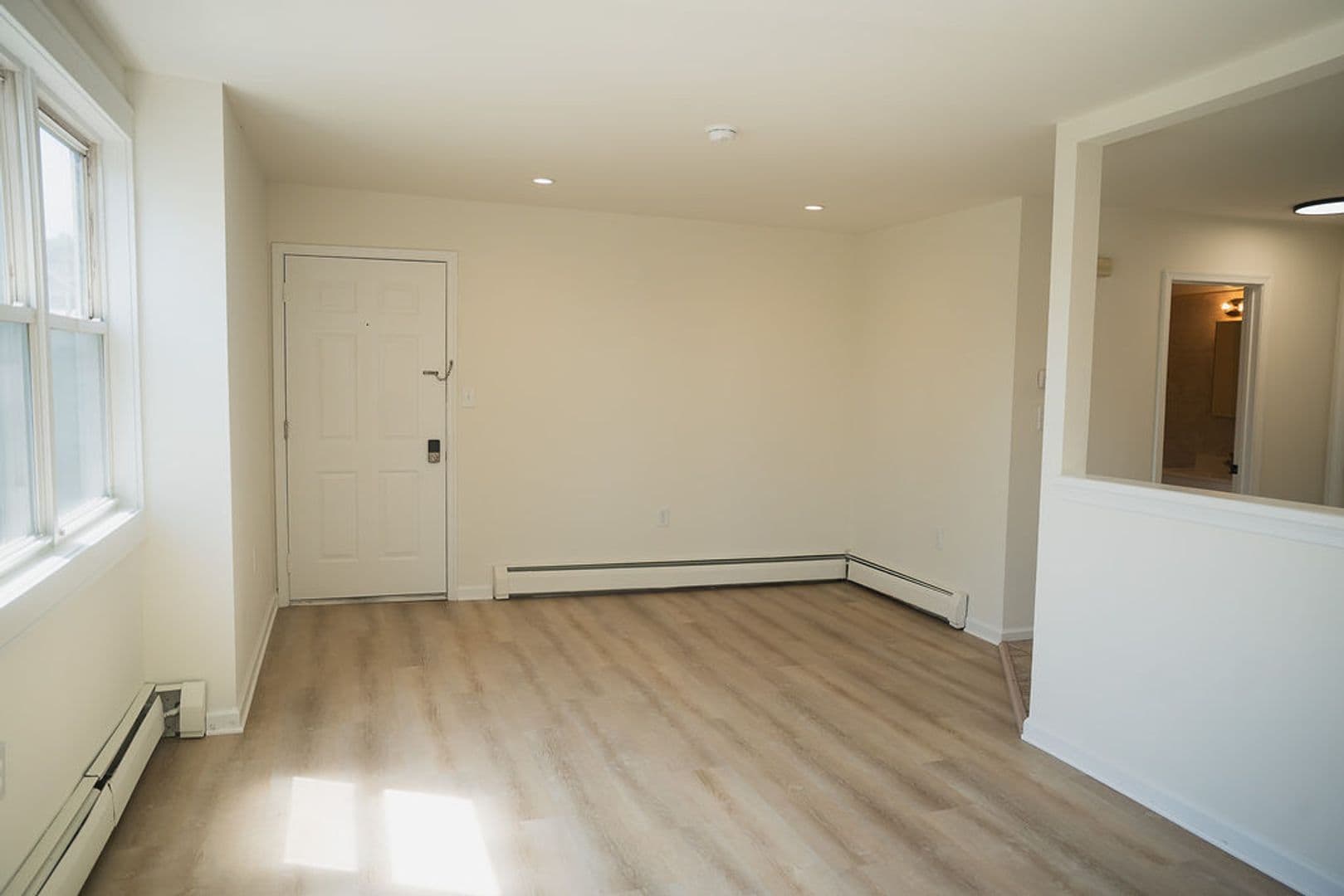 Easton Apartment: 519 Valley Street