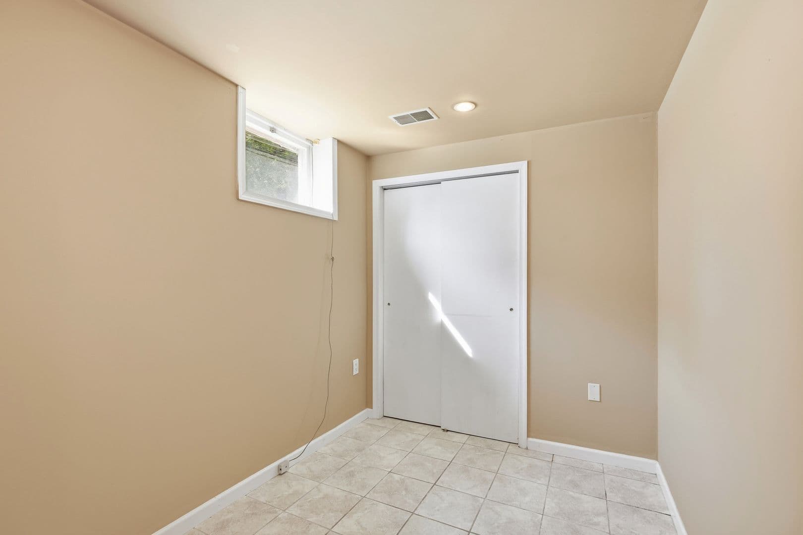 Easton Apartment: 519 Valley Street