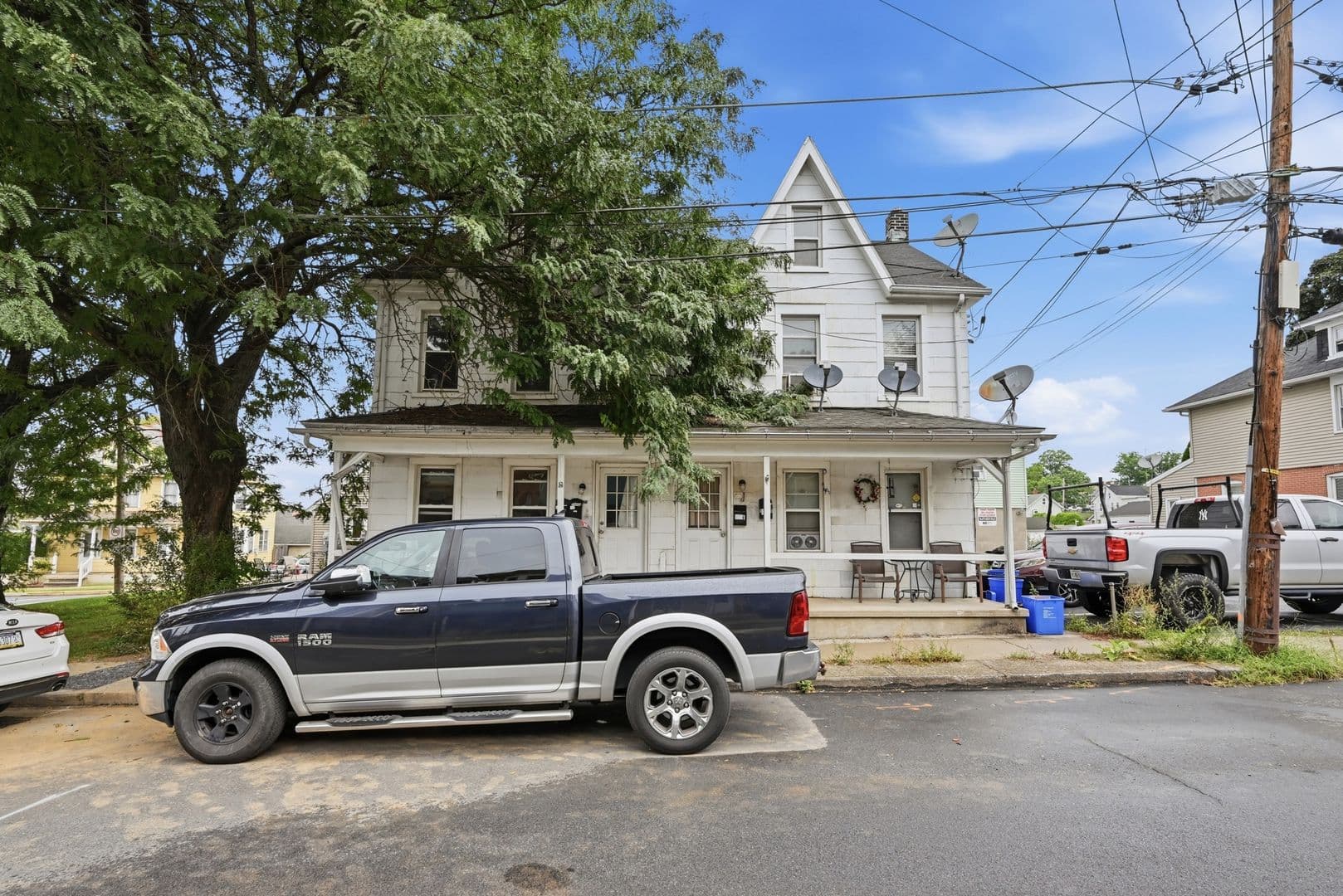 Easton Apartment: 2223 Forest Street
