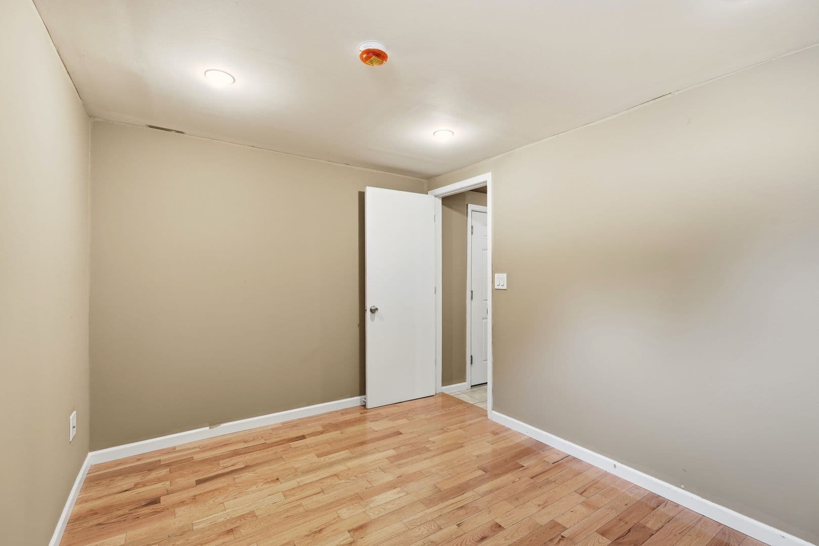 Easton Apartment: 519 Valley Street