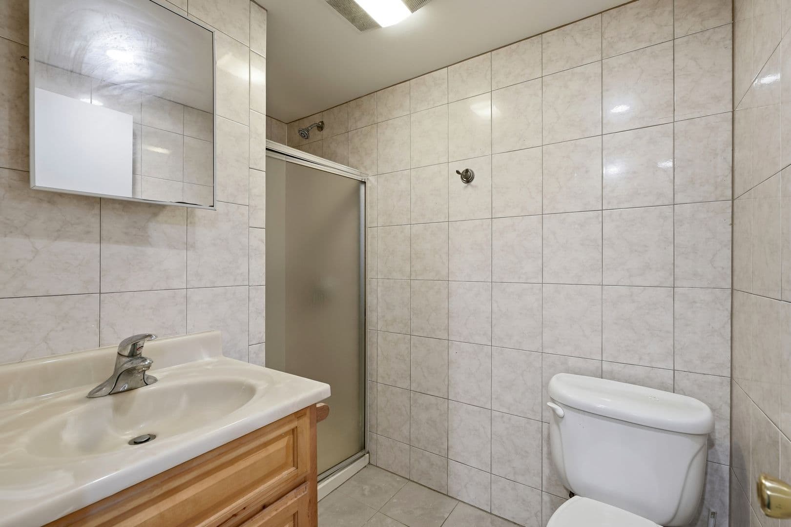 Easton Apartment: 519 Valley Street