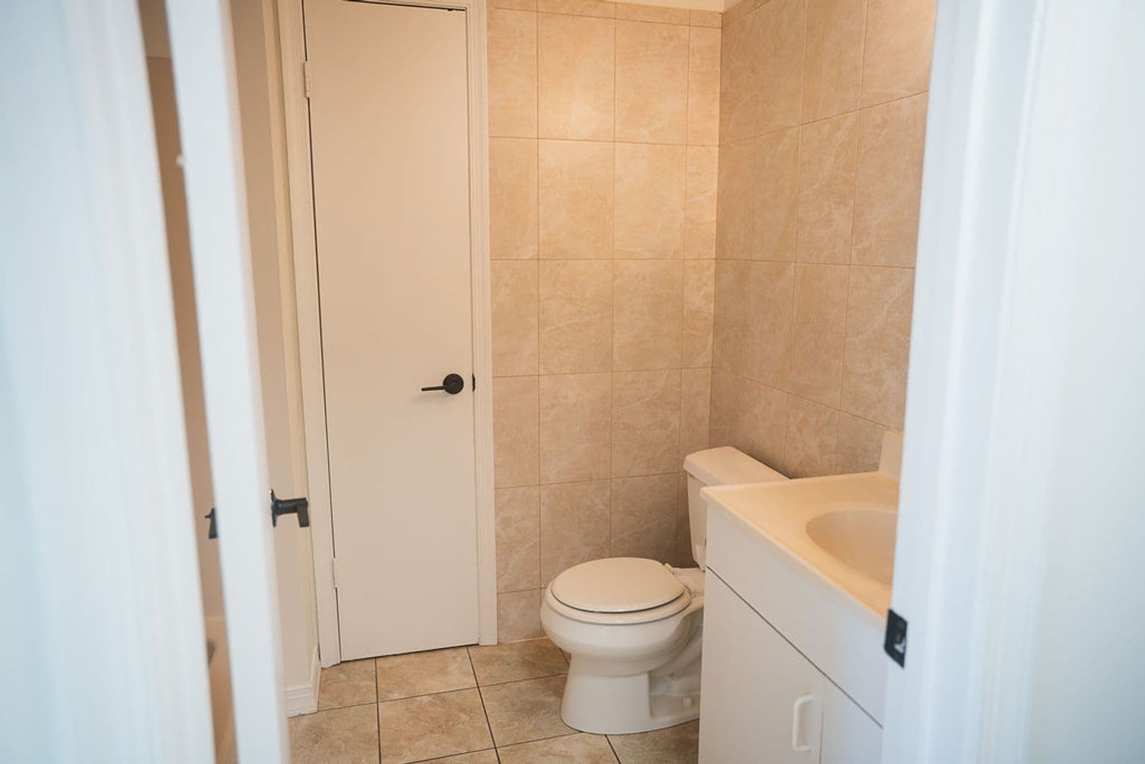 Easton Apartment: 519 Valley Street