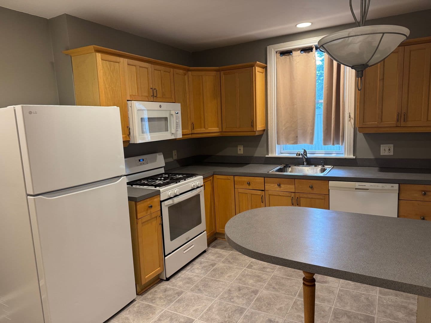 Conshohocken House: 7 Cedar Ave