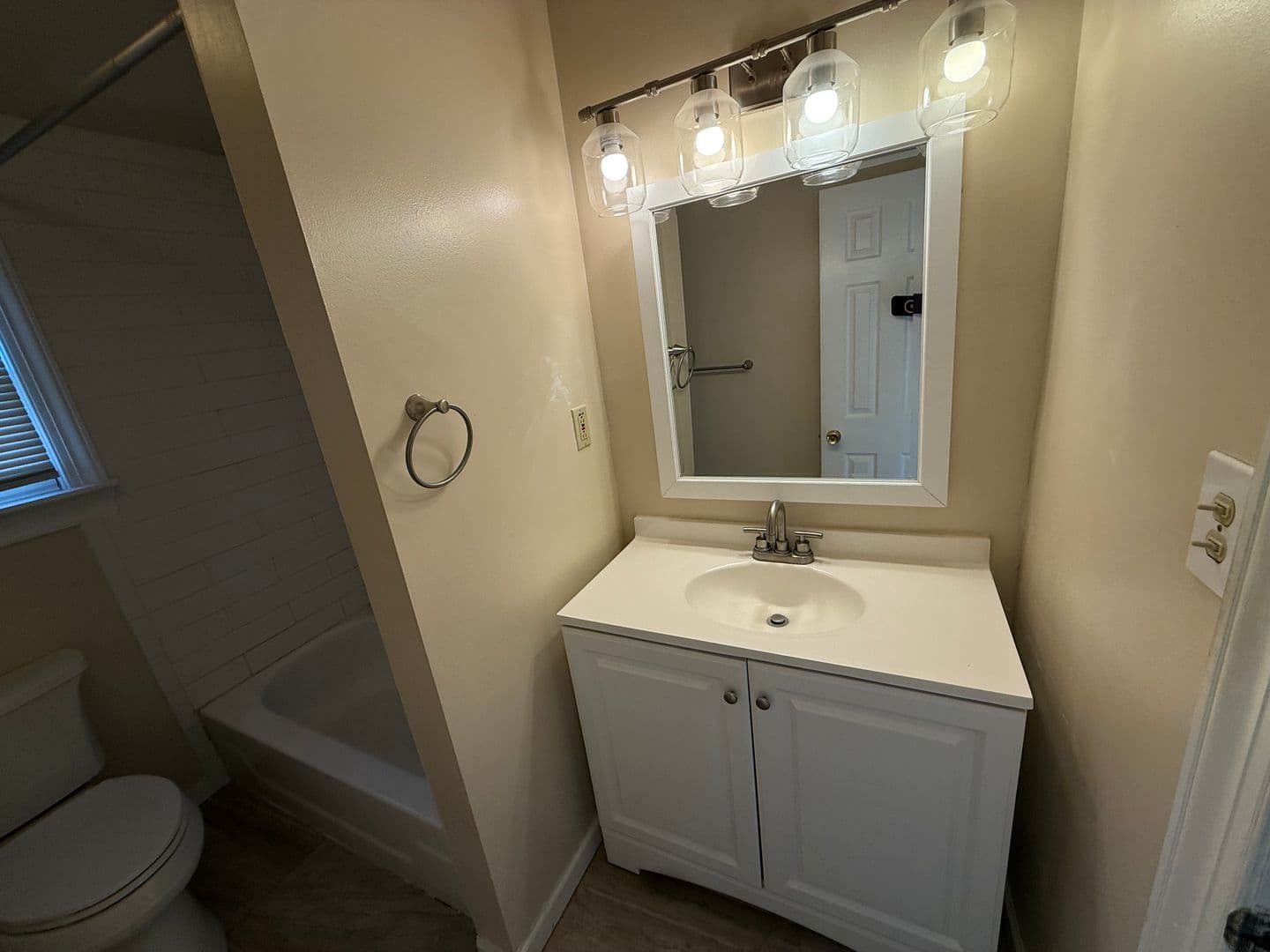 Conshohocken House: 234 E 6th Ave
