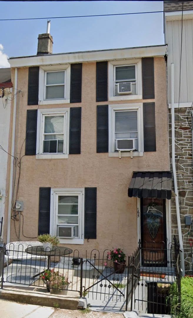 Philadelphia House: 165 Levering St