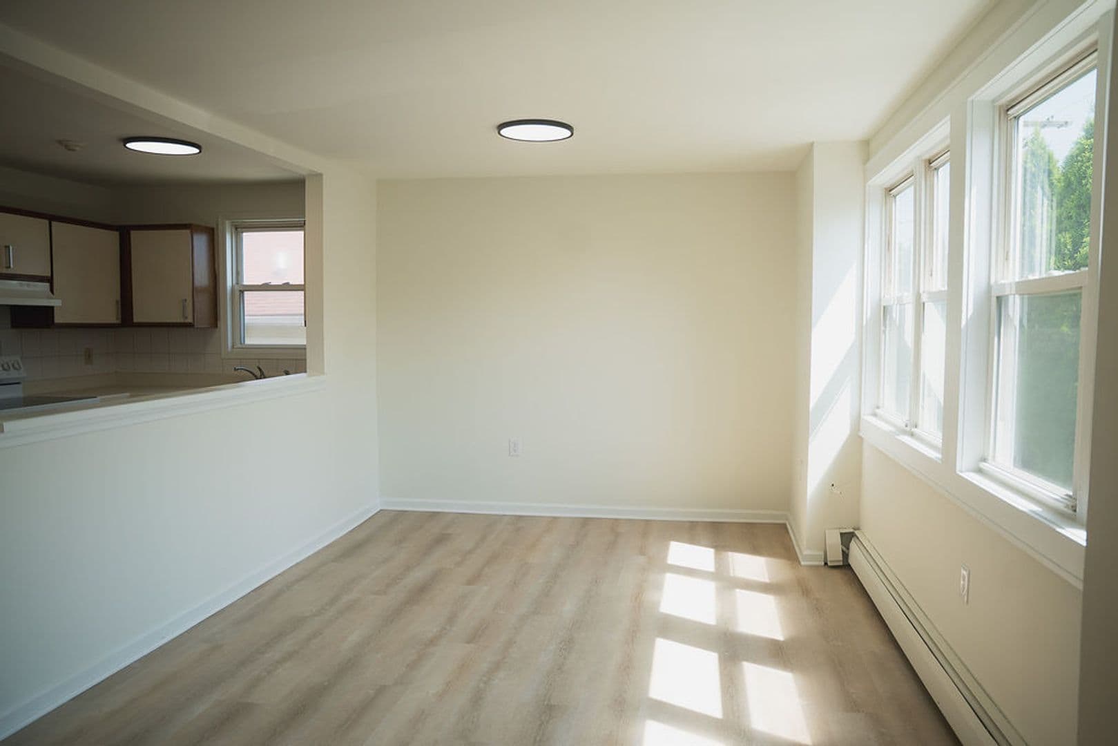 Easton Apartment: 519 Valley Street