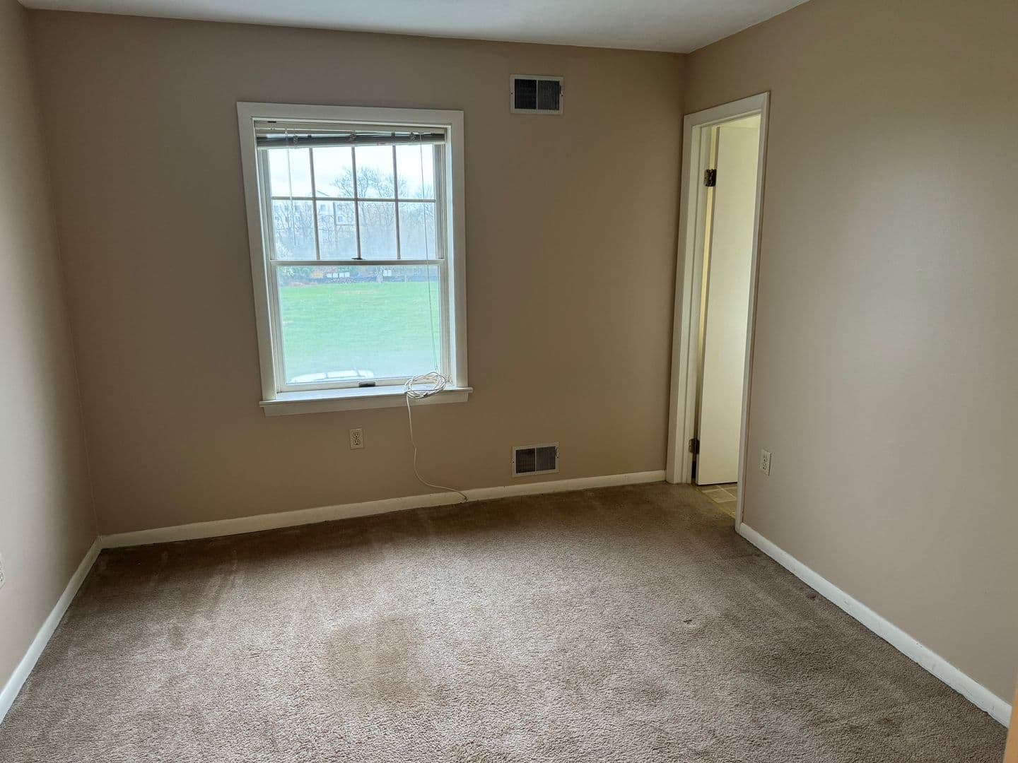 Lansdale Apartment: 452 E Hancock St