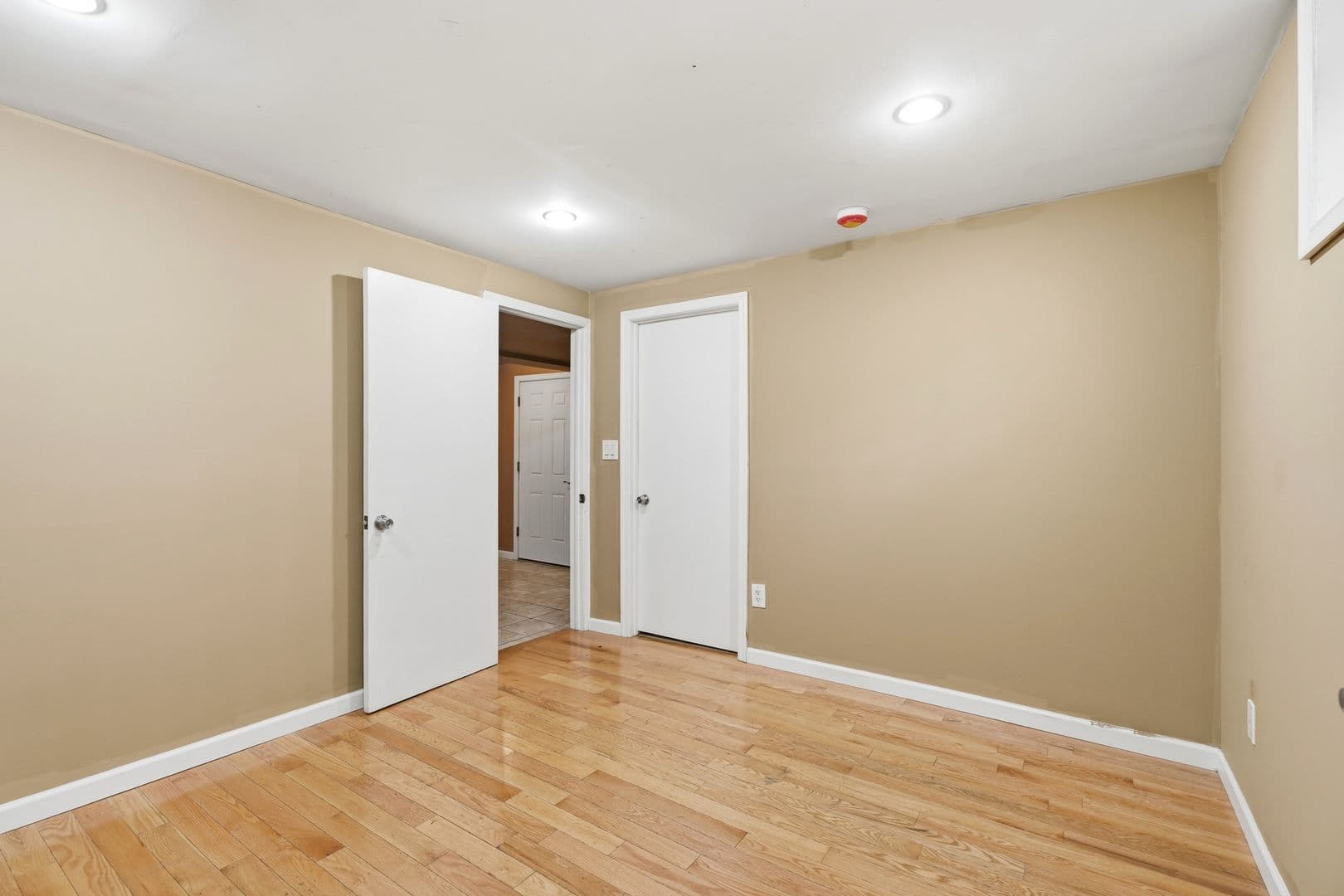 Easton Apartment: 519 Valley Street