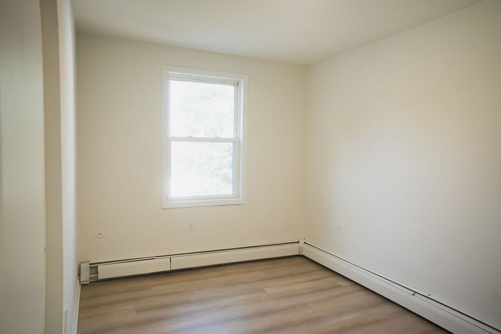 Easton Apartment: 519 Valley Street