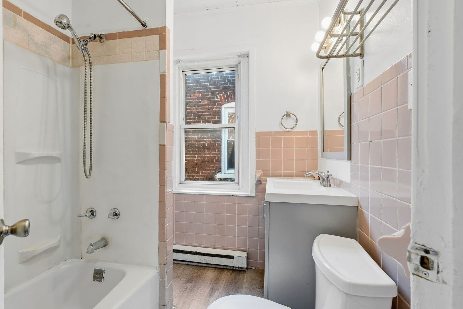 Allentown Apartment: 733 N. 5th Street
