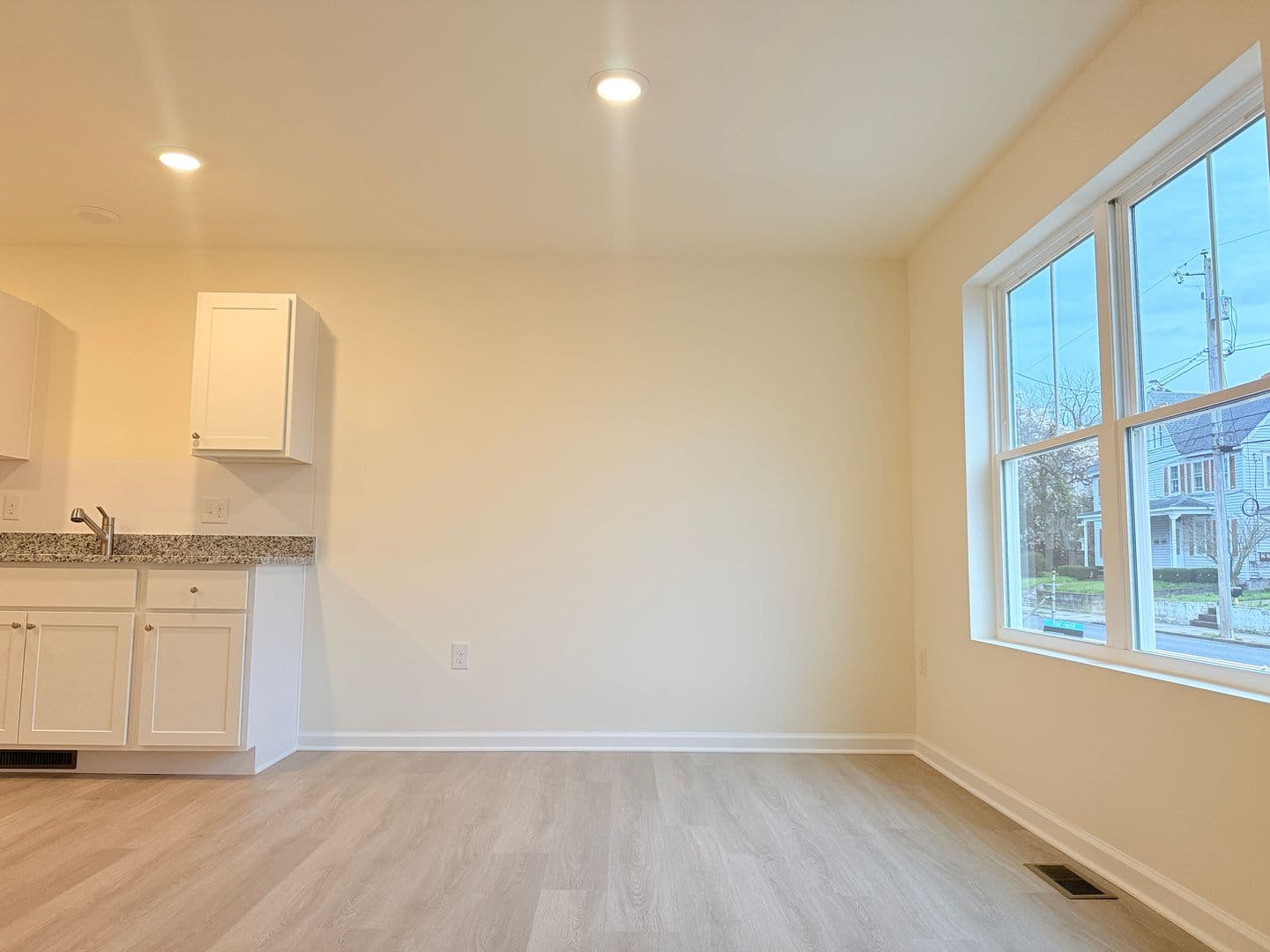 Milford House: 402 N Walnut St