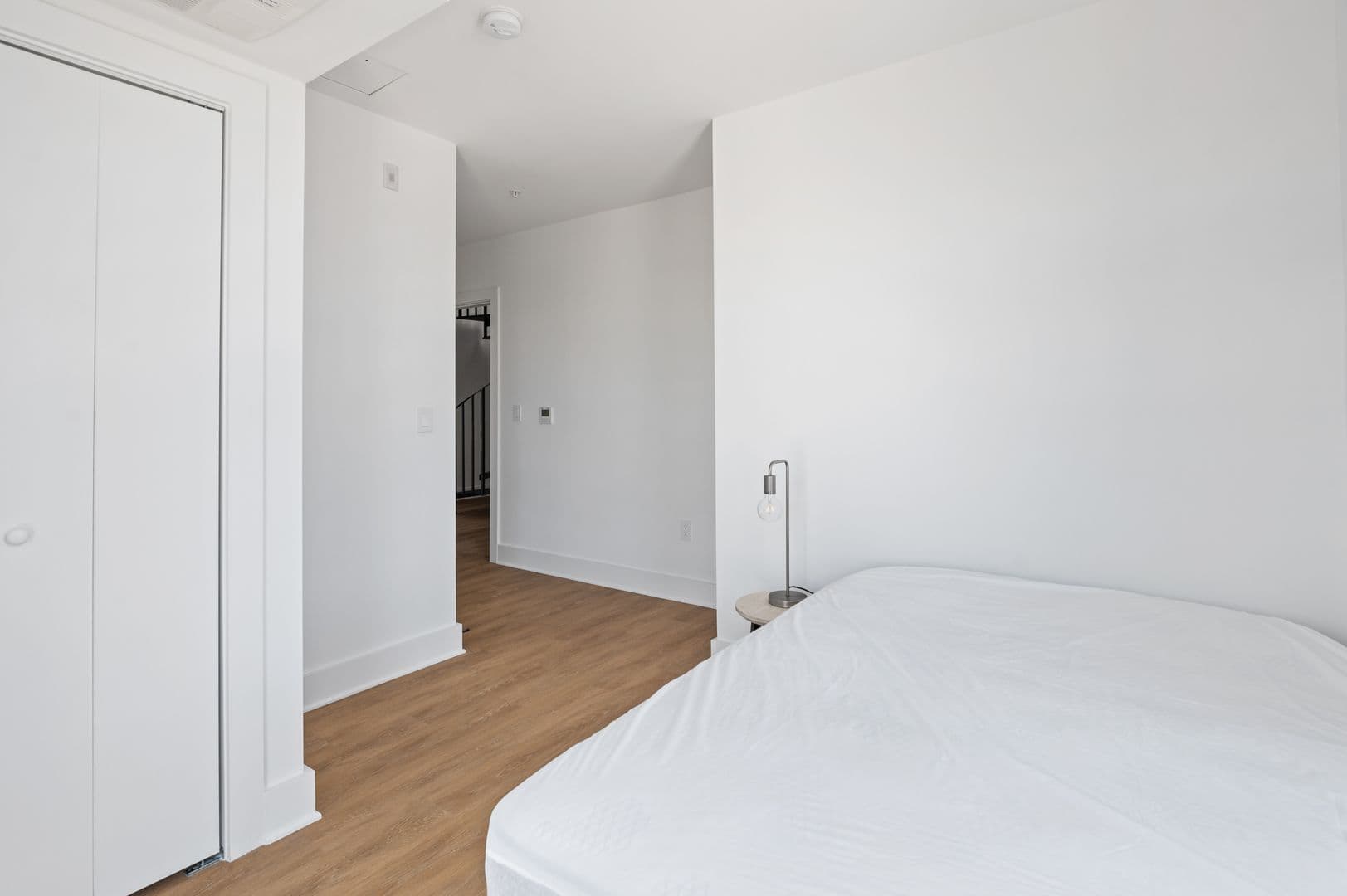 Washington Apartment: 1126 9th St NW
