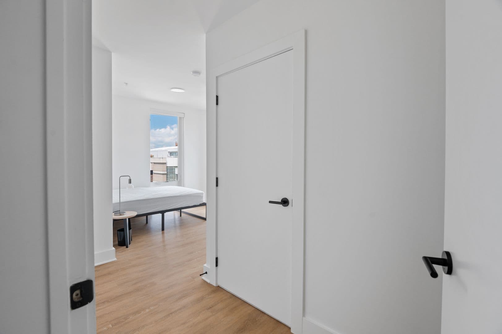 Washington Apartment: 1126 9th St NW