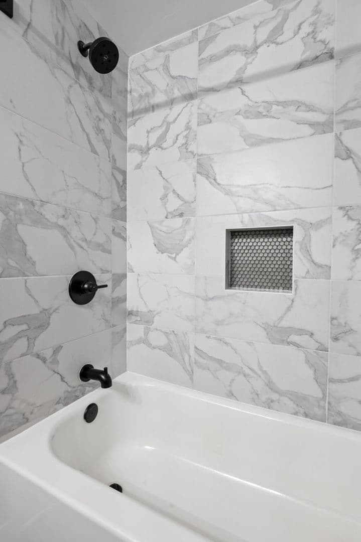 Washington Apartment: 910-912 Euclid ST NW