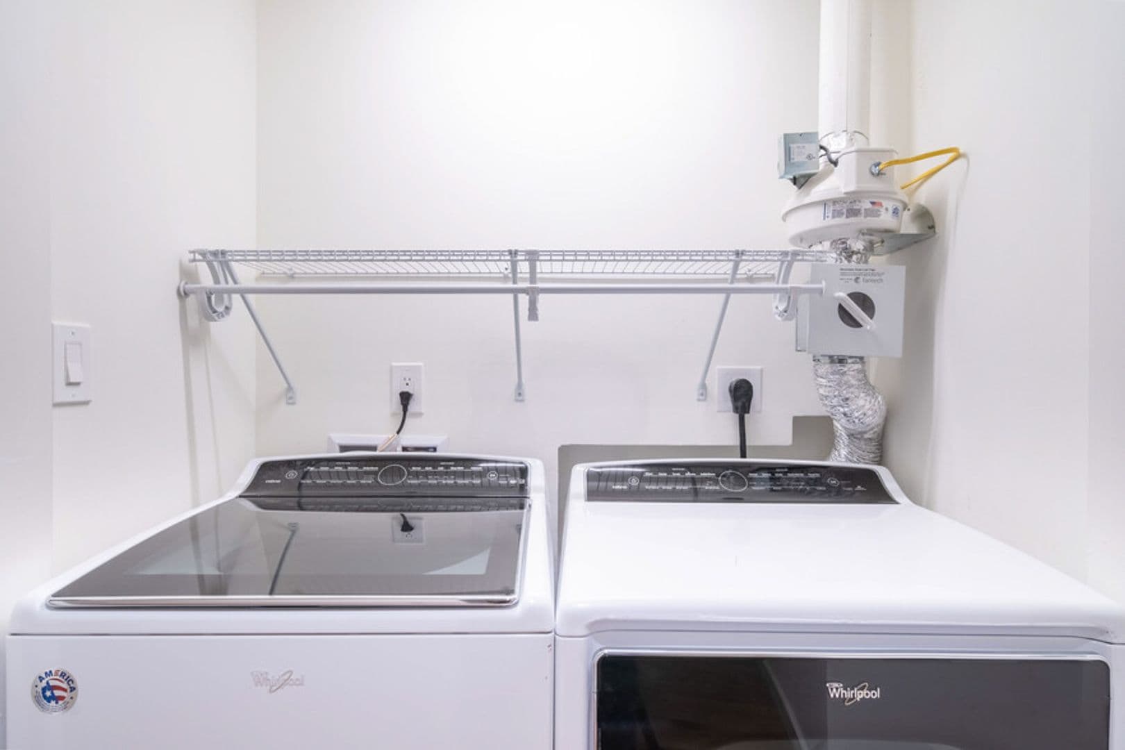 Washington Apartment: 3431 13th St NW