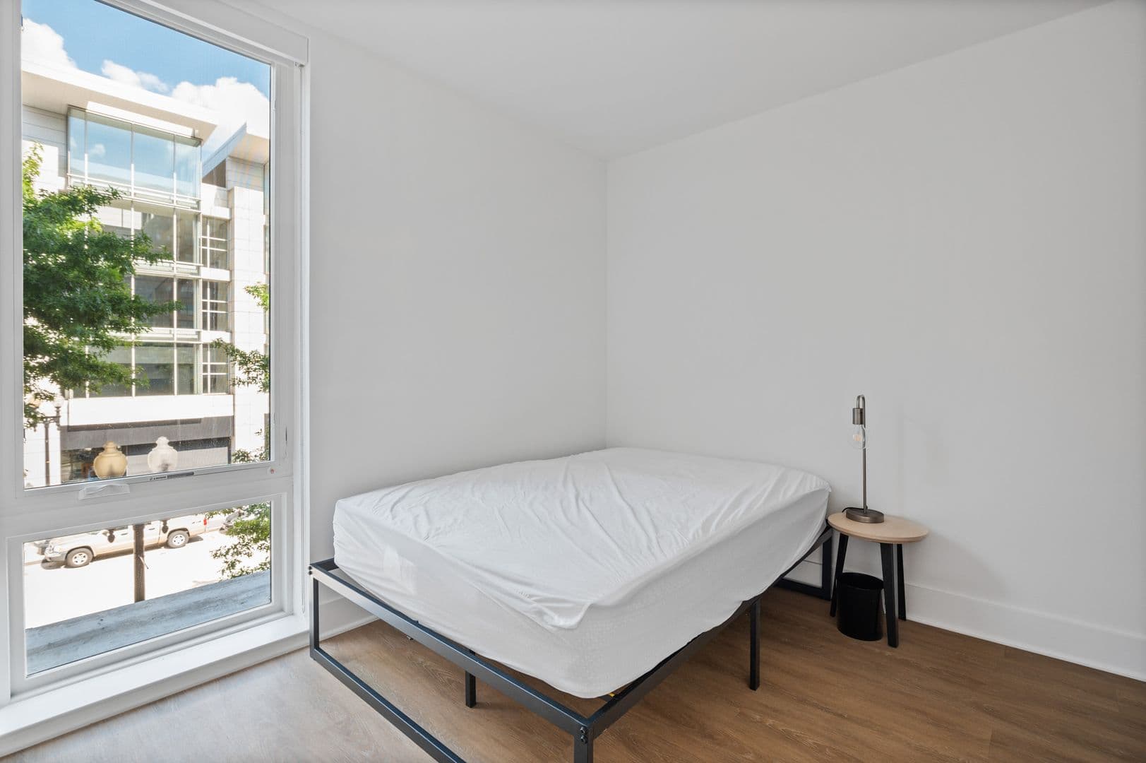 Washington Apartment: 1126 9th St NW