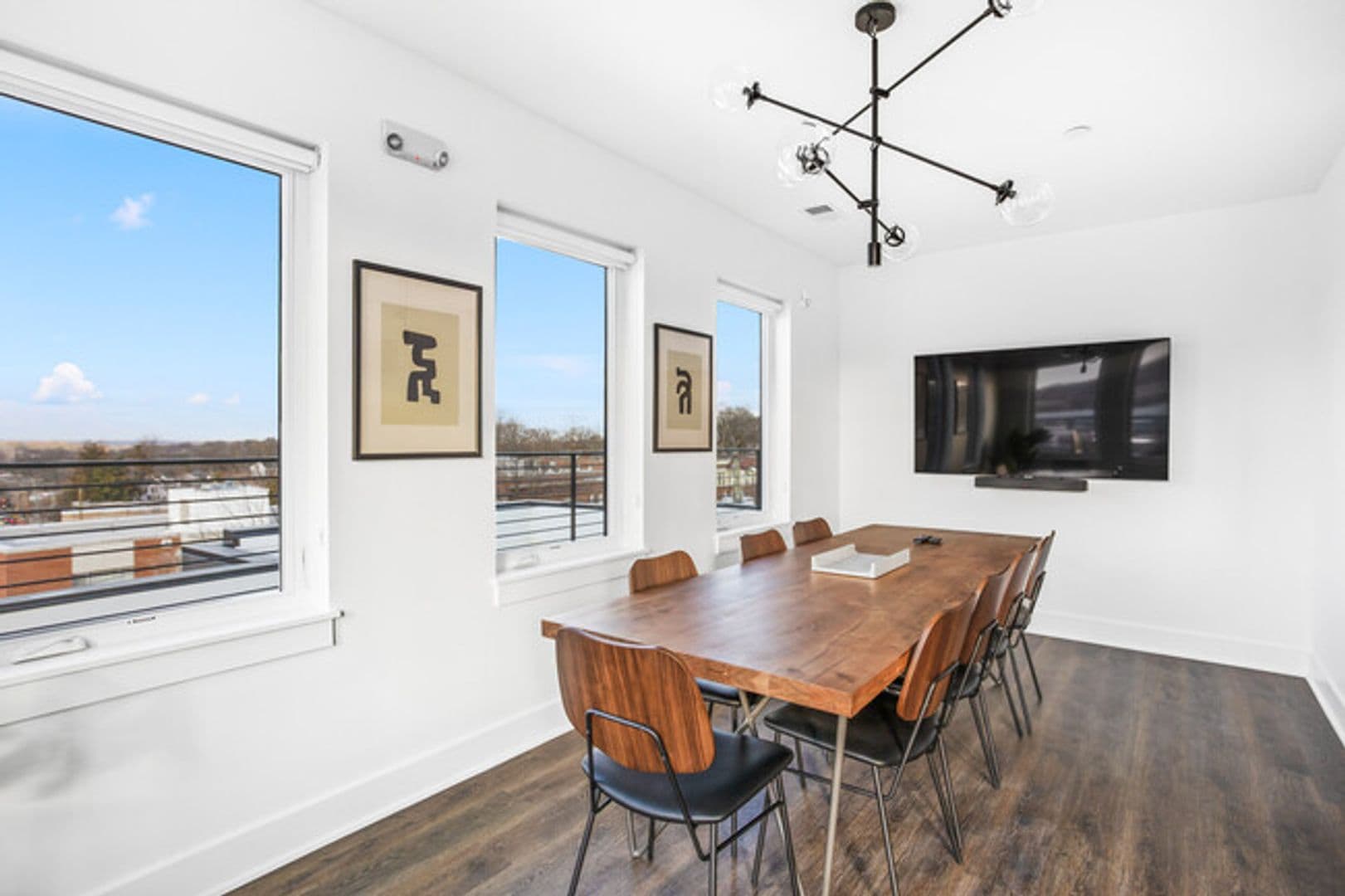 Washington Apartment: 1201 Perry St NE